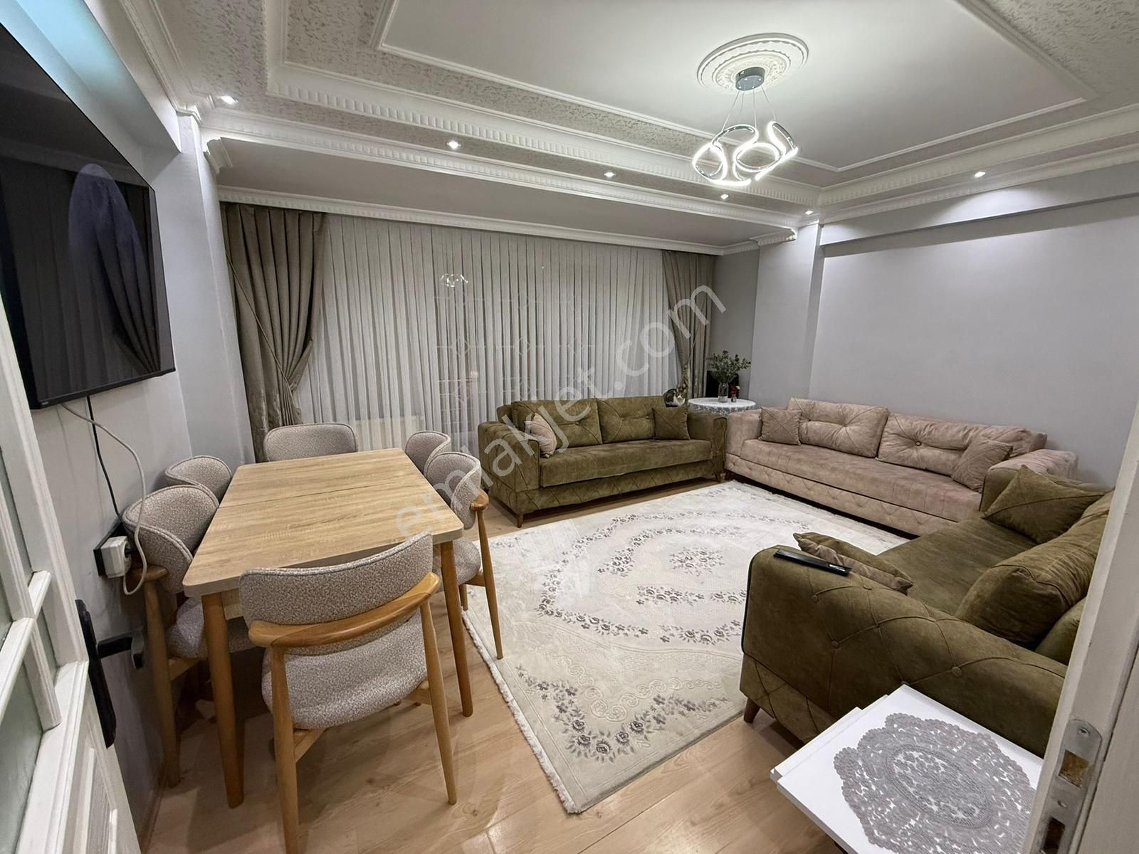 Üç Kardeşler'den İsmetpaşa Mh 10-yıllık 100m2 Harika Daire