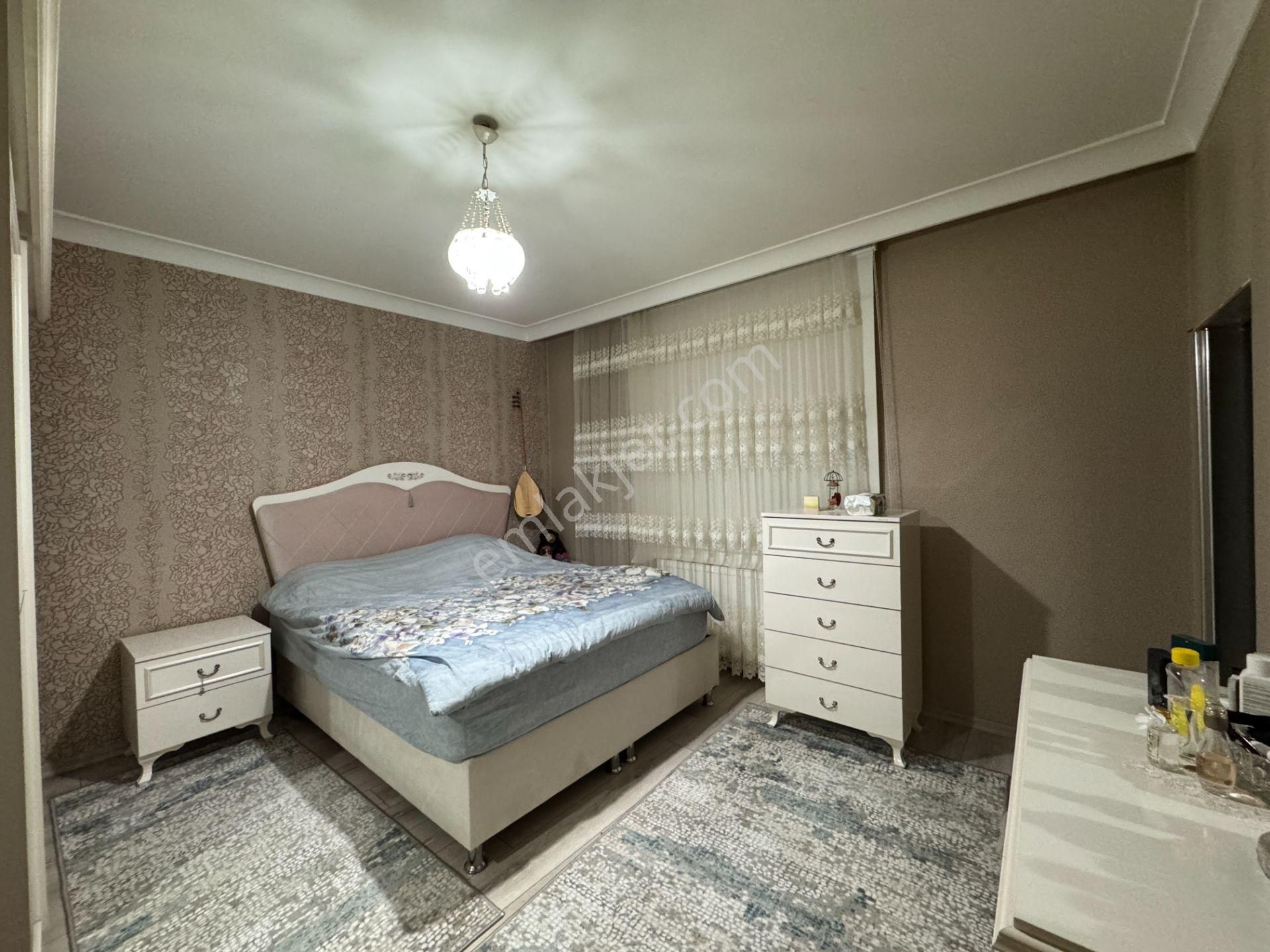 Pursaklar Mehmet Zengin Emlak'tan Asansörlü, Kapalı Otoparklı, Ebeveyn Banyolu, Masrafsız 2+1 - Görsel 13