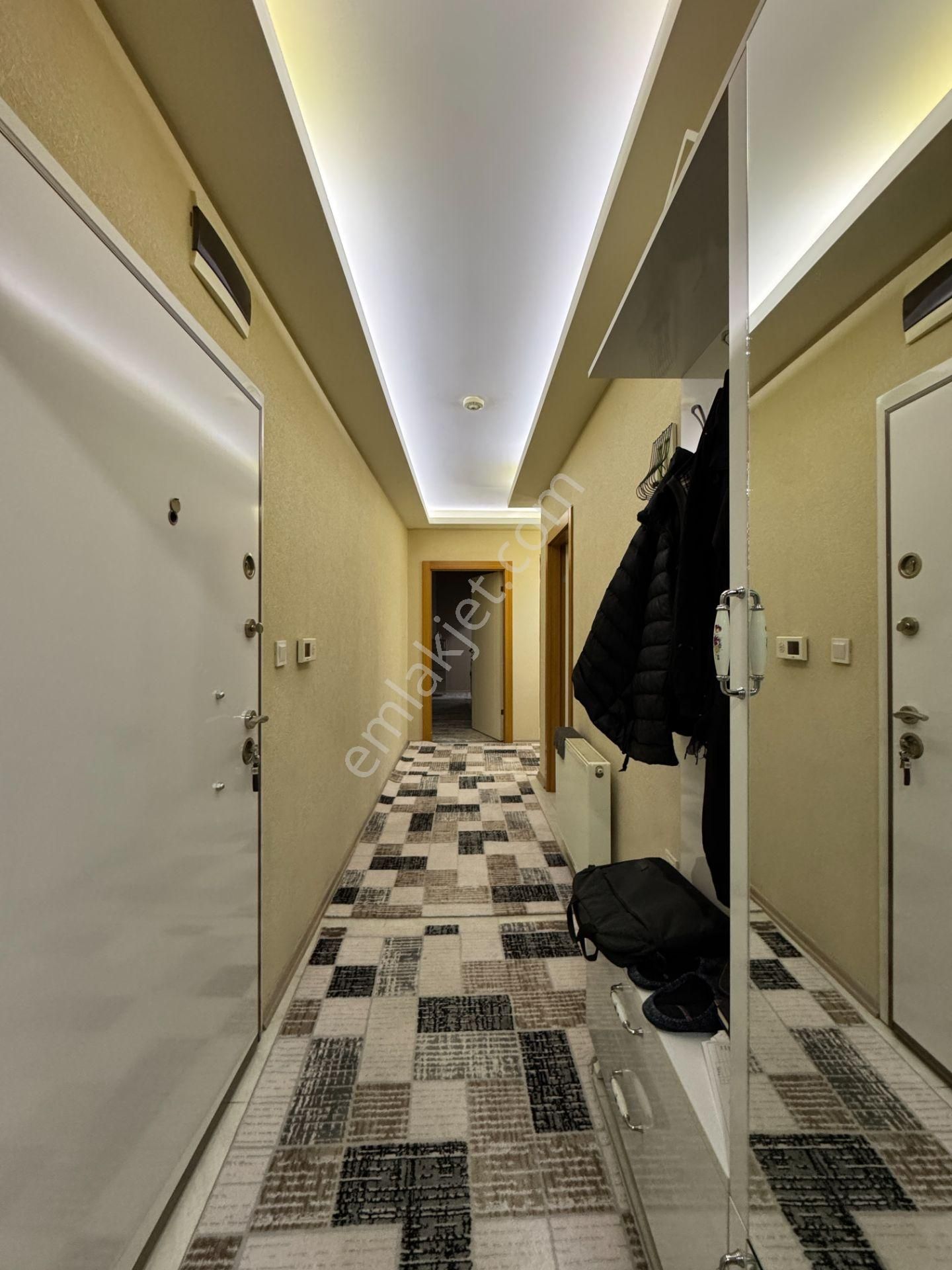 Pursaklar Mehmet Zengin Emlak'tan Asansörlü, Kapalı Otoparklı, Ebeveyn Banyolu, Masrafsız 2+1 - Görsel 23