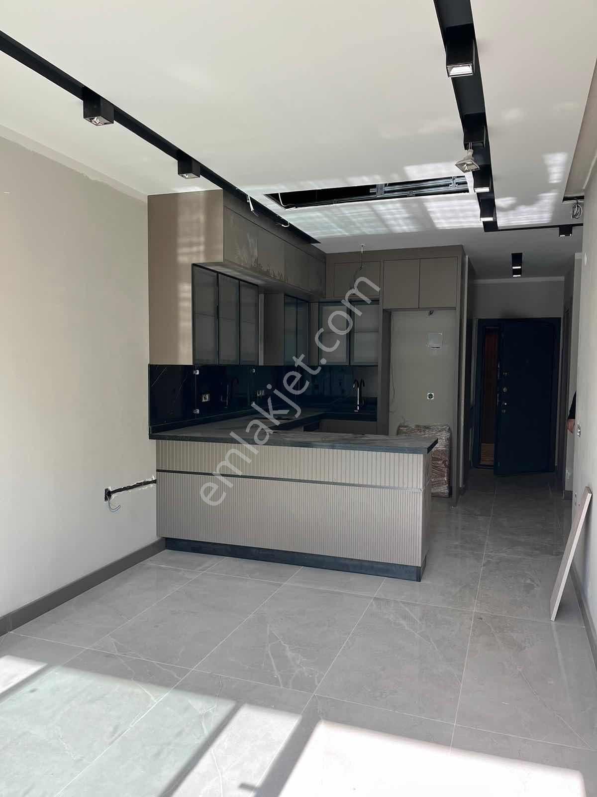 Türkmen Mahallesi'nde Site İçerisinde Sıfır 1+1 Satılık Daire