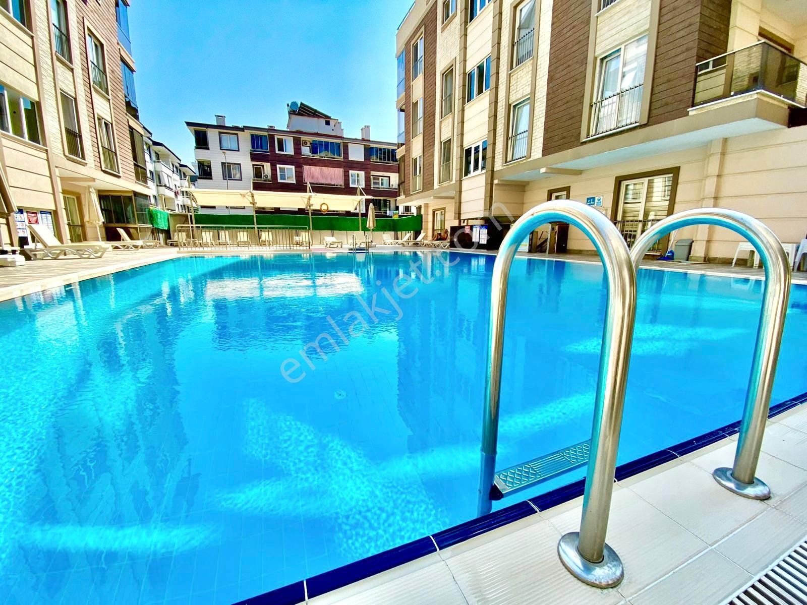 🏡 Referans'tan Altınkum'da Site İçerisinde Ön Cephe Havuzlu 1+1 Dair - Görsel 26