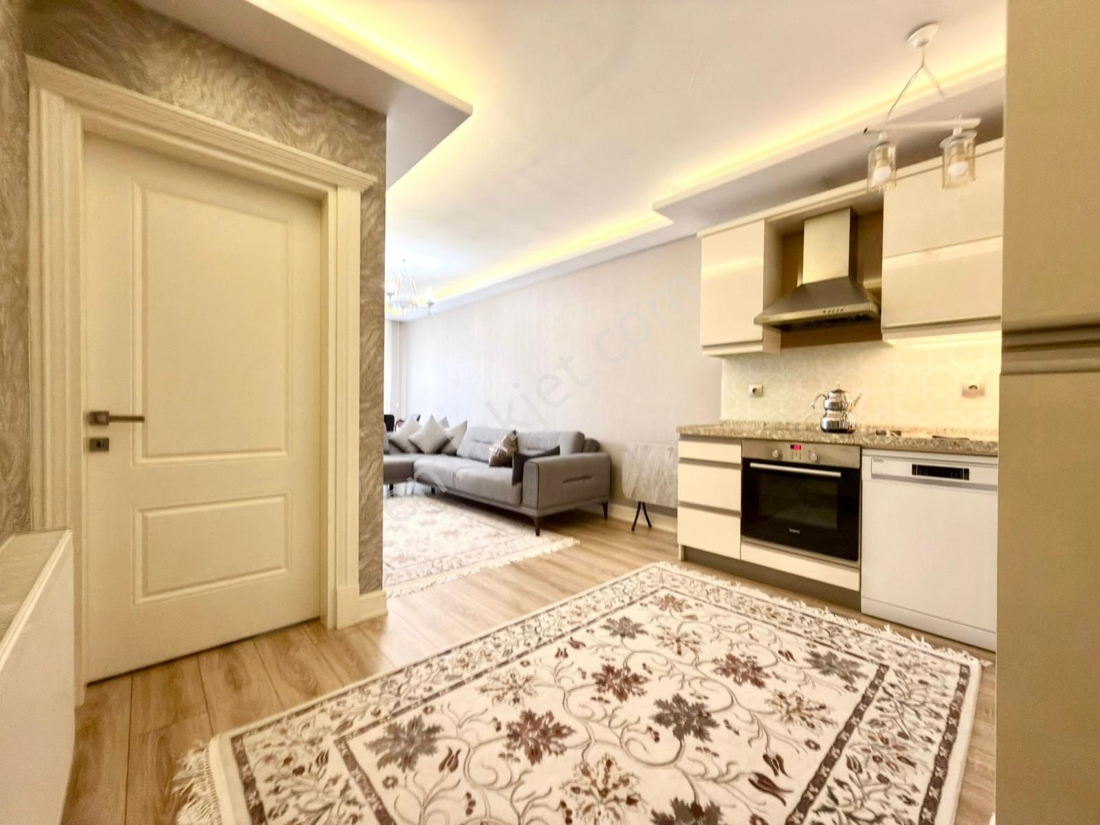 🏡 Referans'tan Altınkum'da Site İçerisinde Ön Cephe Havuzlu 1+1 Dair - Görsel 3