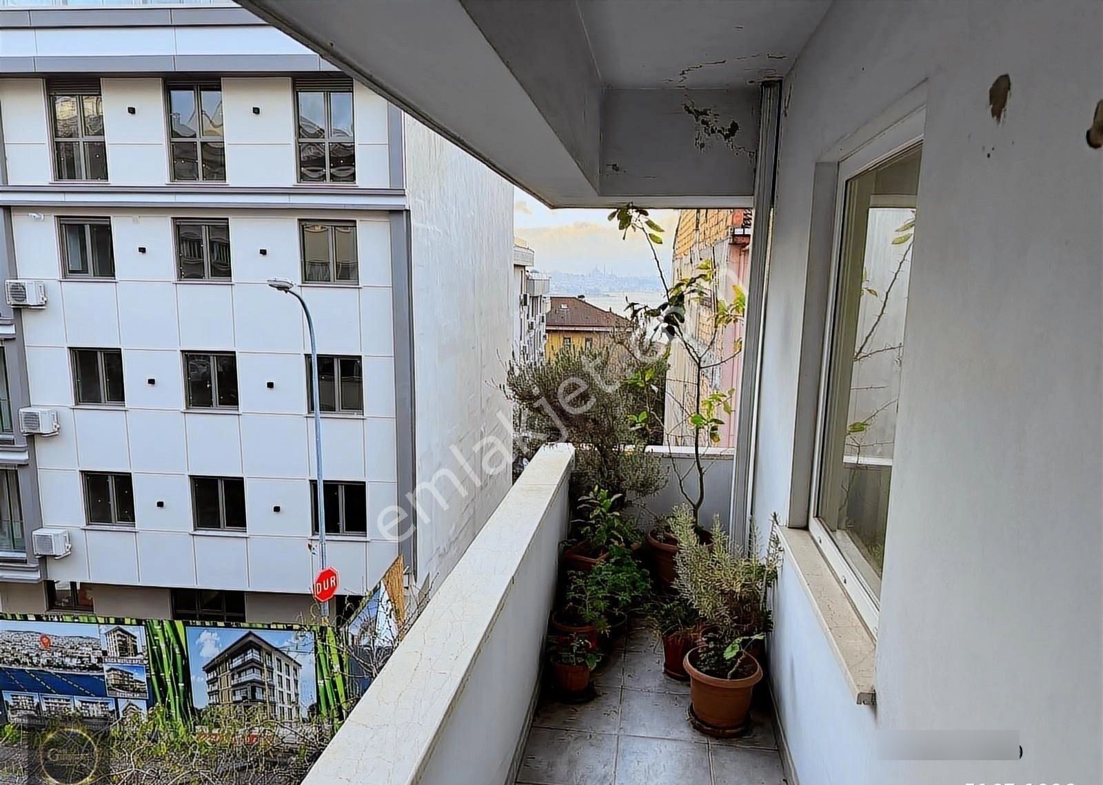 Üsküdar Salacak'ta Ara Kat Satılık Daire - Görsel 14