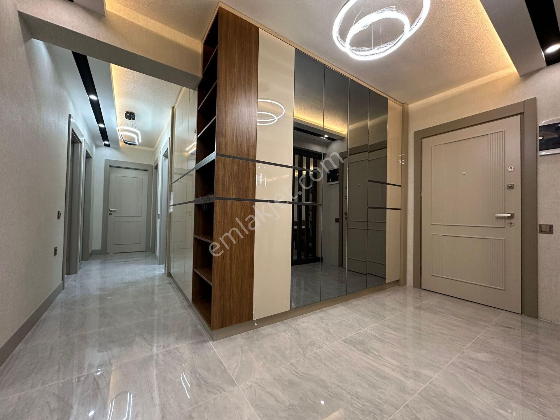 Pursaklar Mehmet Zengin Emlak'tan Kapalı Otoparklı Sitede 9. Kat 4+1 Ultra Lüks Hastane Yakını - Görsel 22