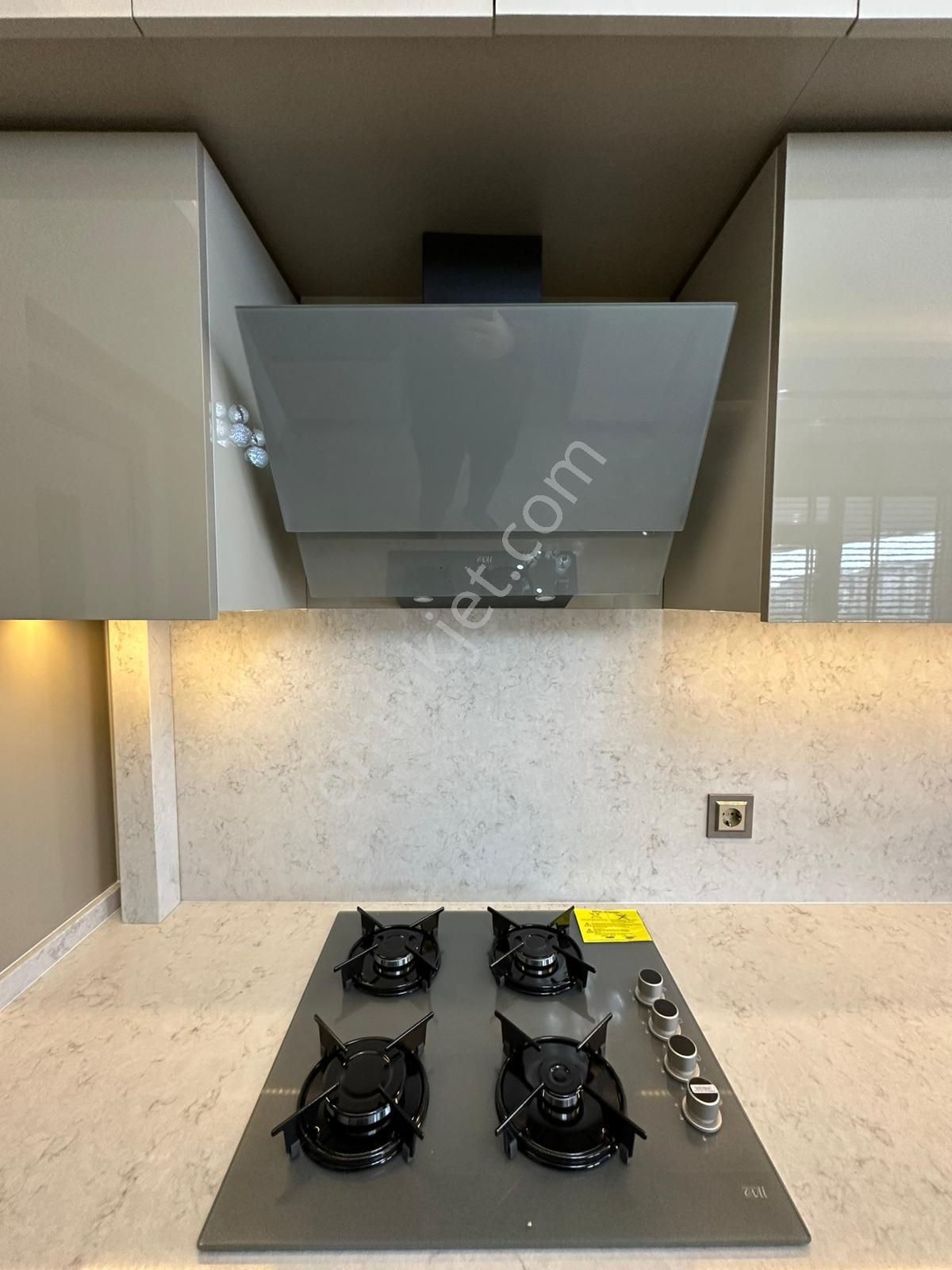 Pursaklar Mehmet Zengin Emlak'tan Kapalı Otoparklı Sitede 9. Kat 4+1 Ultra Lüks Hastane Yakını - Görsel 6