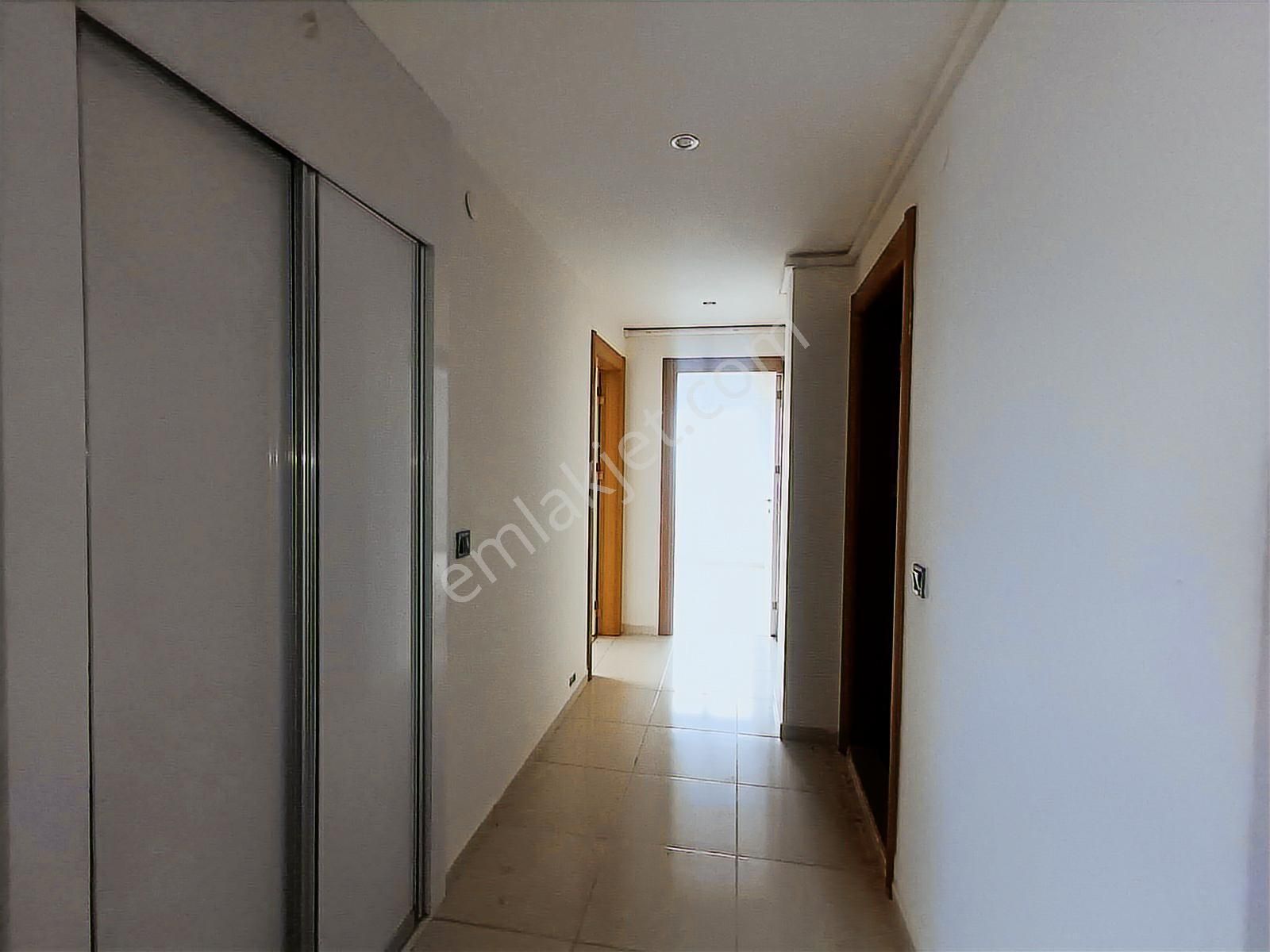 Değirmendere'de Deniz Manzaralı Havuzlu Satılık 3+1 Daire - Görsel 9