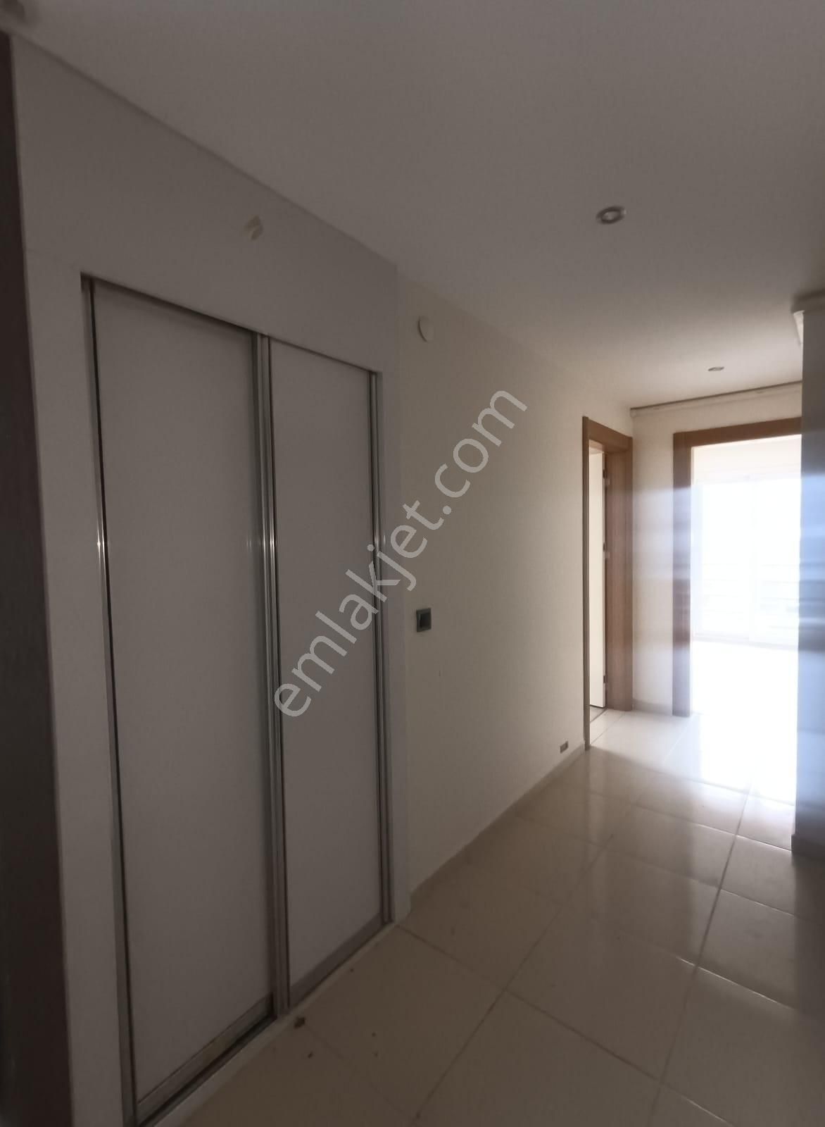 Değirmendere'de Deniz Manzaralı Havuzlu Satılık 3+1 Daire - Görsel 10