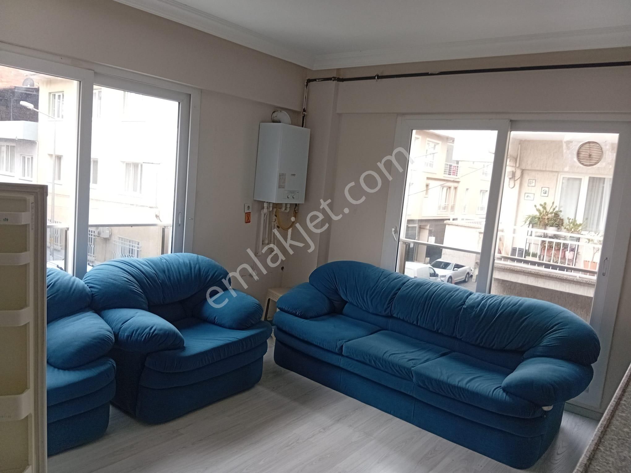 Nazilli Çarşı Merkezinde Doğalgazlı Eşyalı Kiralık 1+1 Daire