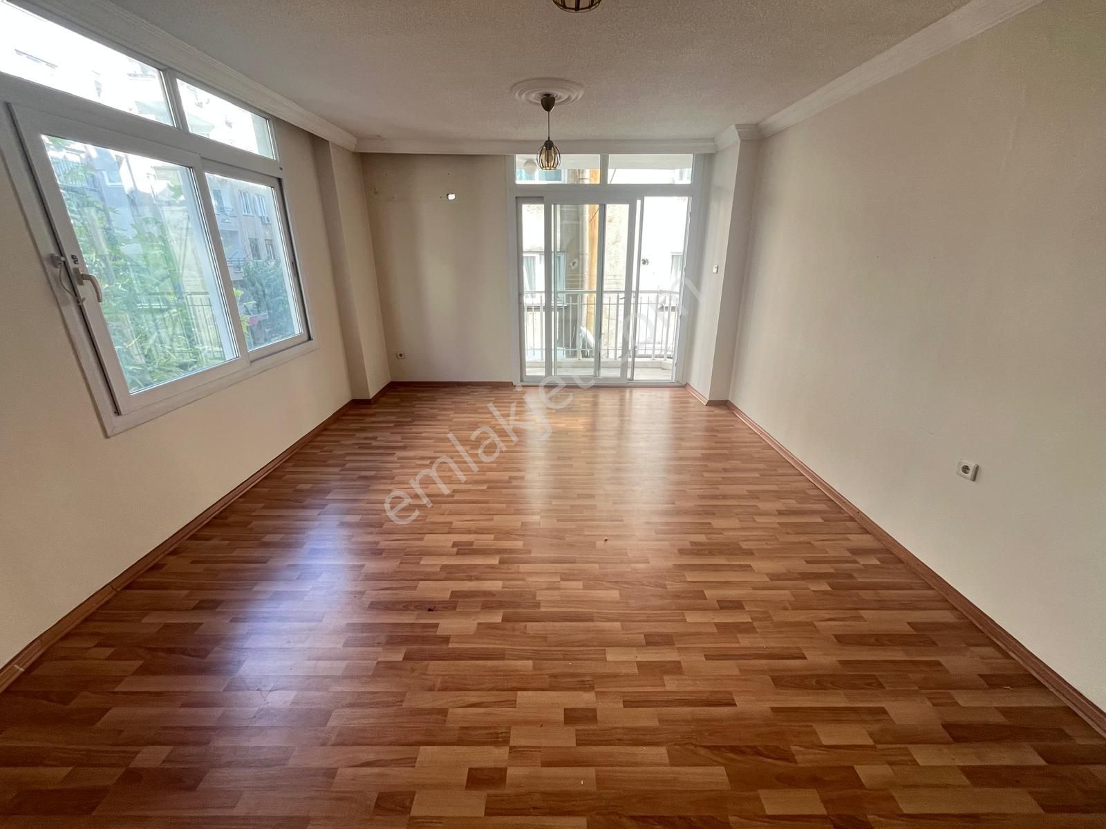 Prestij'den Barış'ta Cadde Üzeri Asansörlü Geniş 3+1 Daire - Görsel 3