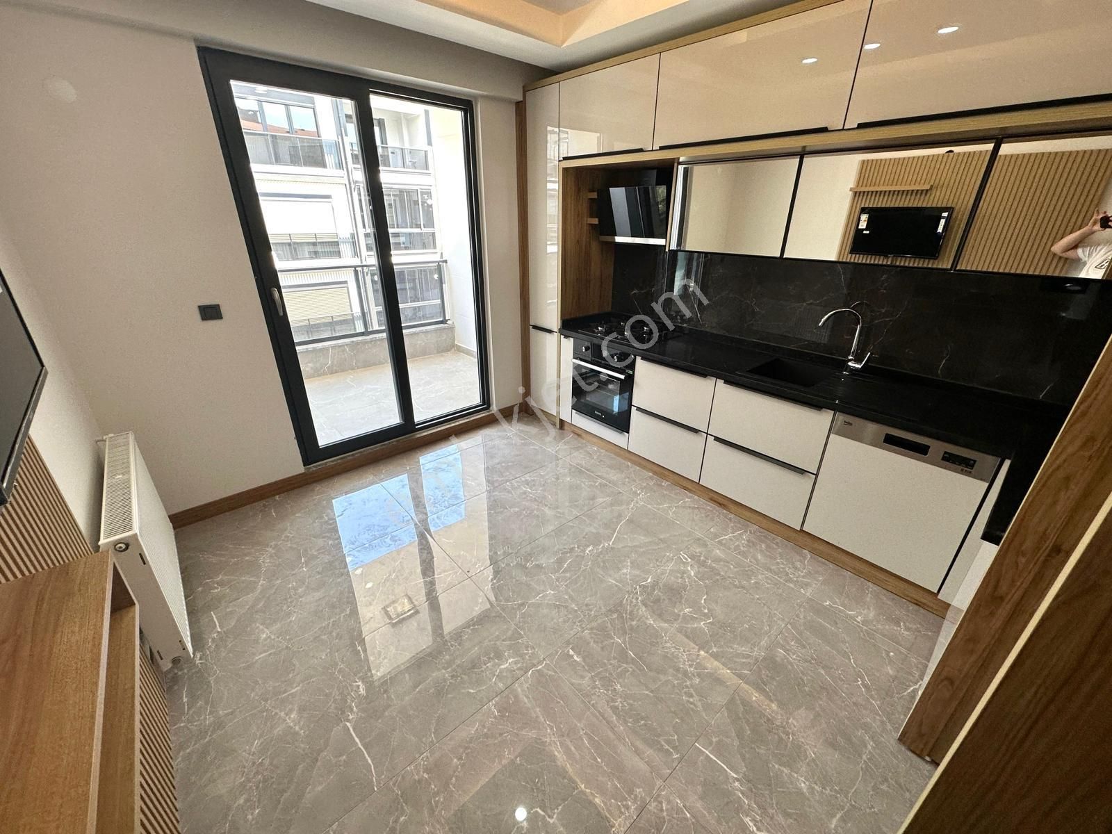 🏡 Referans'tan Altınkum'da Ayrı Mutfak Moders Tasarımlı 3+1 Daire - Görsel 5