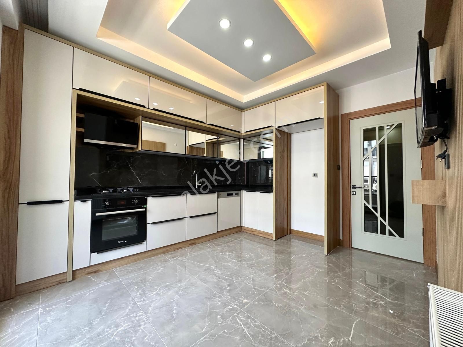 🏡 Referans'tan Altınkum'da Ayrı Mutfak Moders Tasarımlı 3+1 Daire - Görsel 2