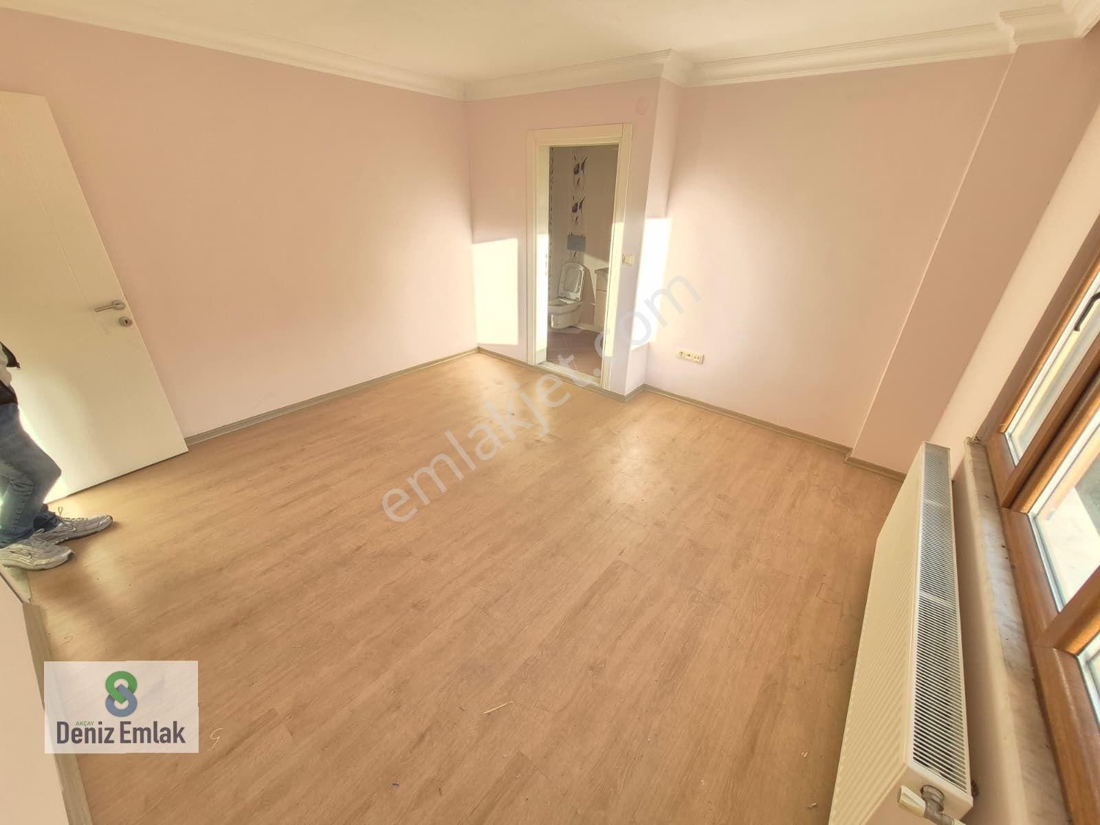 Denizden Akçay Sarıkızda Ön Cephe Ebeveynli Satılık 3+1 Daire. - Görsel 28