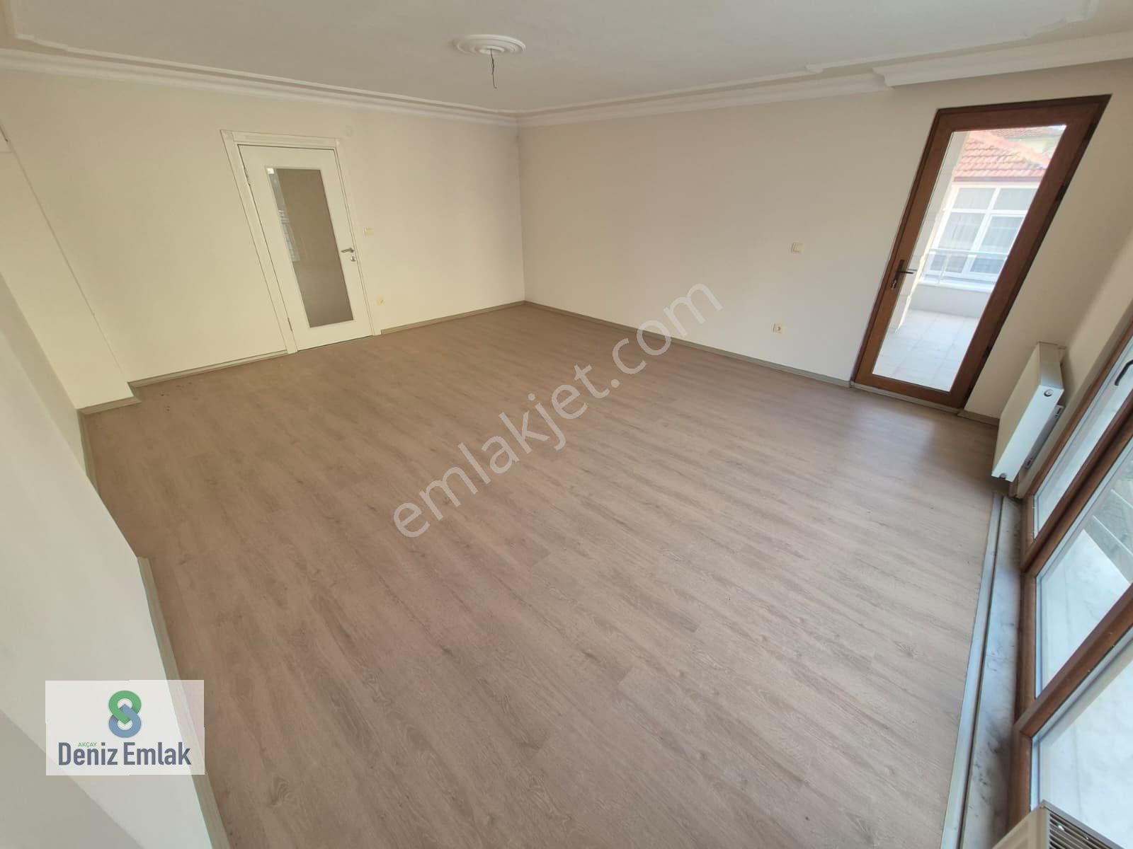 Denizden Akçay Sarıkızda Ön Cephe Ebeveynli Satılık 3+1 Daire. - Görsel 2