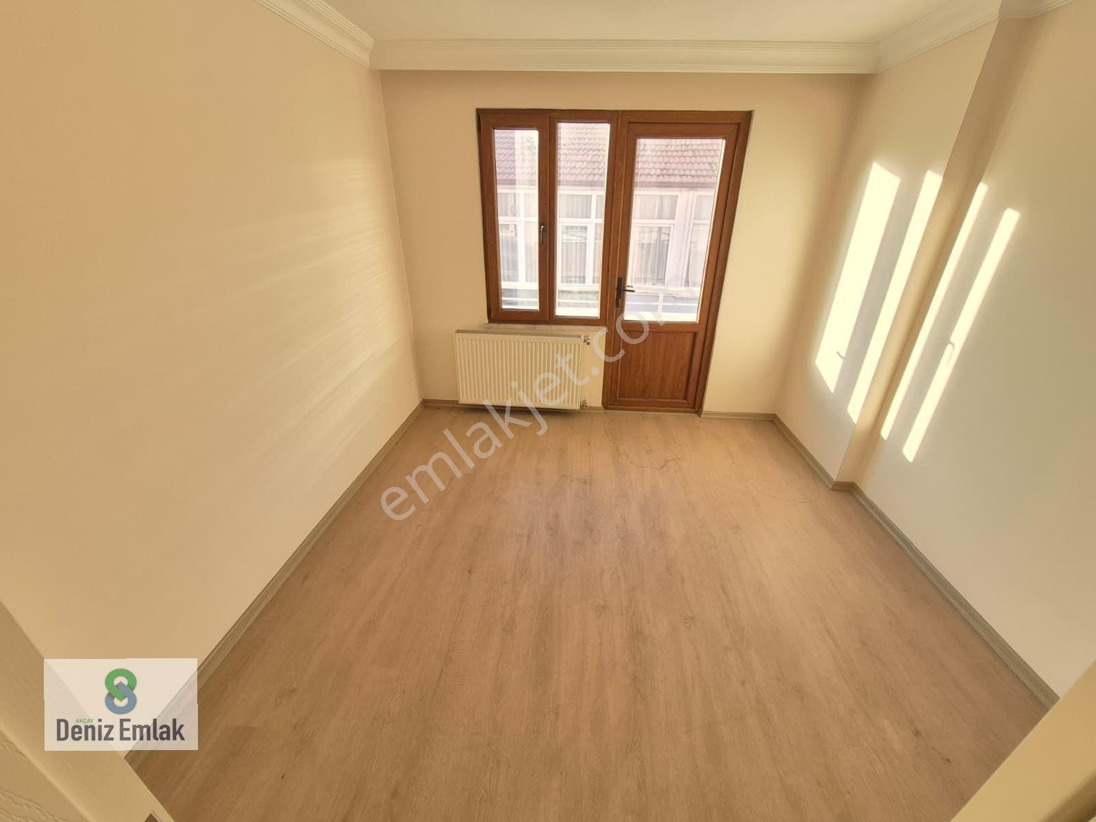 Denizden Akçay Sarıkızda Ön Cephe Ebeveynli Satılık 3+1 Daire. - Görsel 15