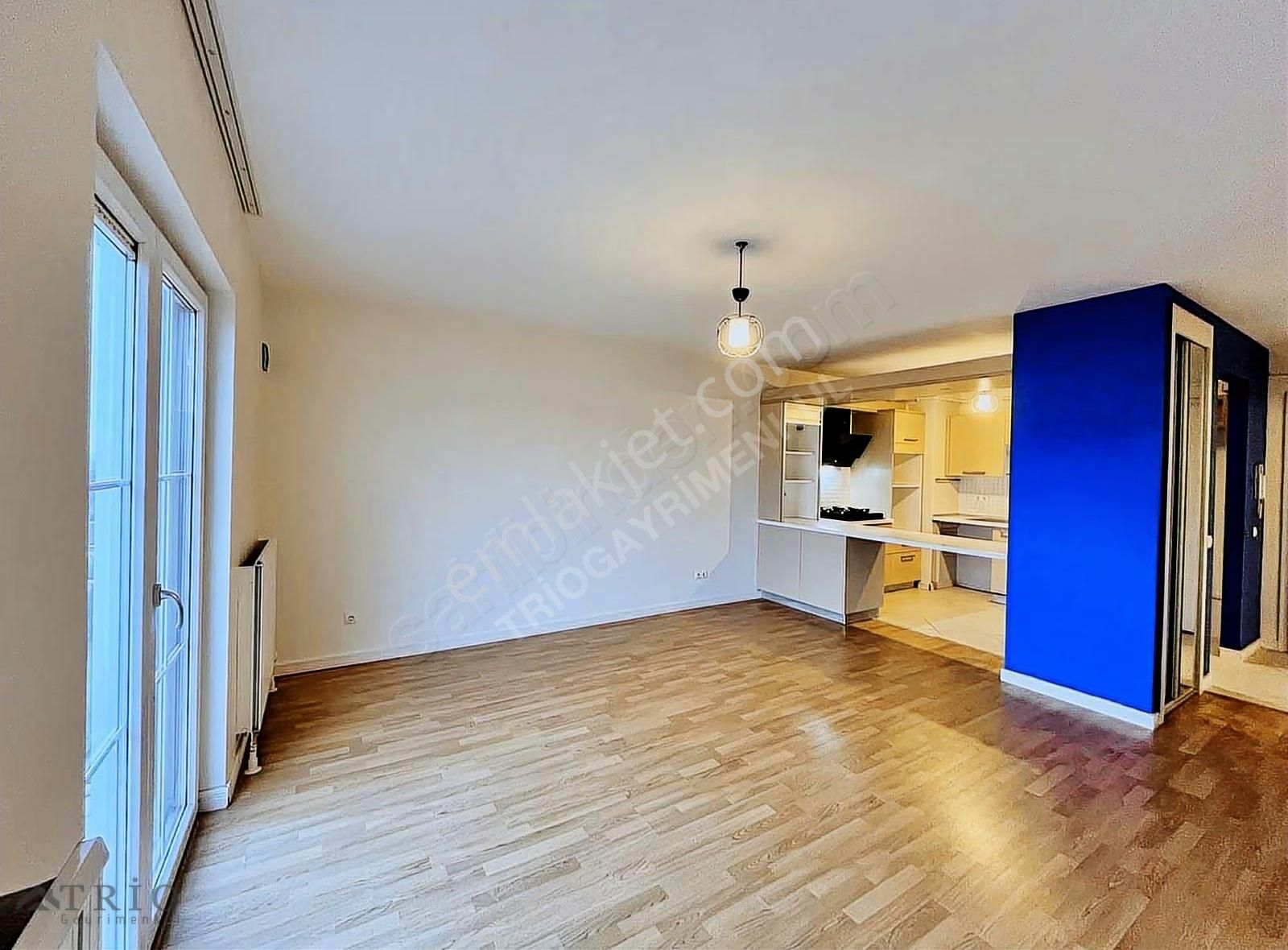 Bahçeşehir Estonşehir 3.mahalle'de Kiralık 1+1 Balkonlu Daire