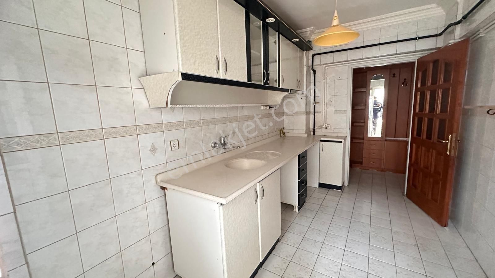 Fsn Den Osmanlı Da Bakımlı Sitede Arakat Yapılı 3+1 Kiralık - Görsel 26