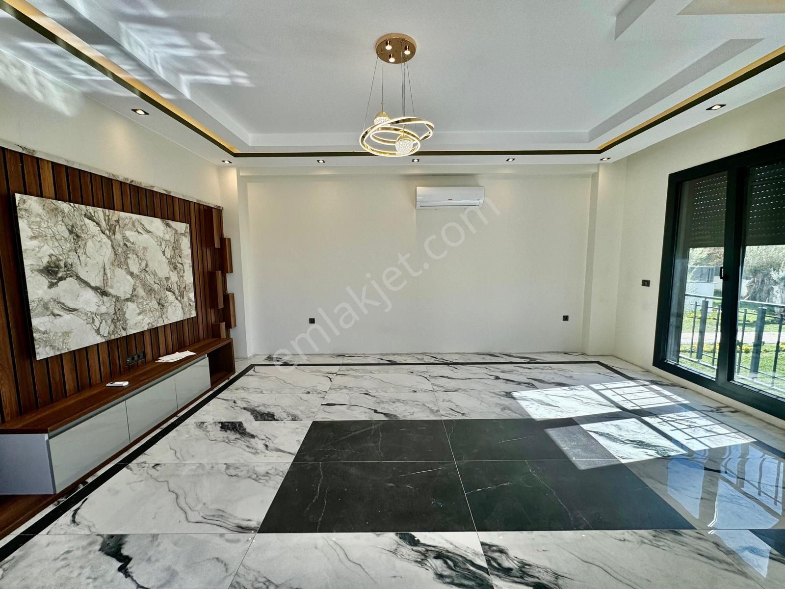 ✨akçay Ay Emlak'tan✨zeytinli'de Doğa İle İç İçe Geniş Bahçeli Satılık 5+1 Ultra Lüks Müstakil Villa - Görsel 11