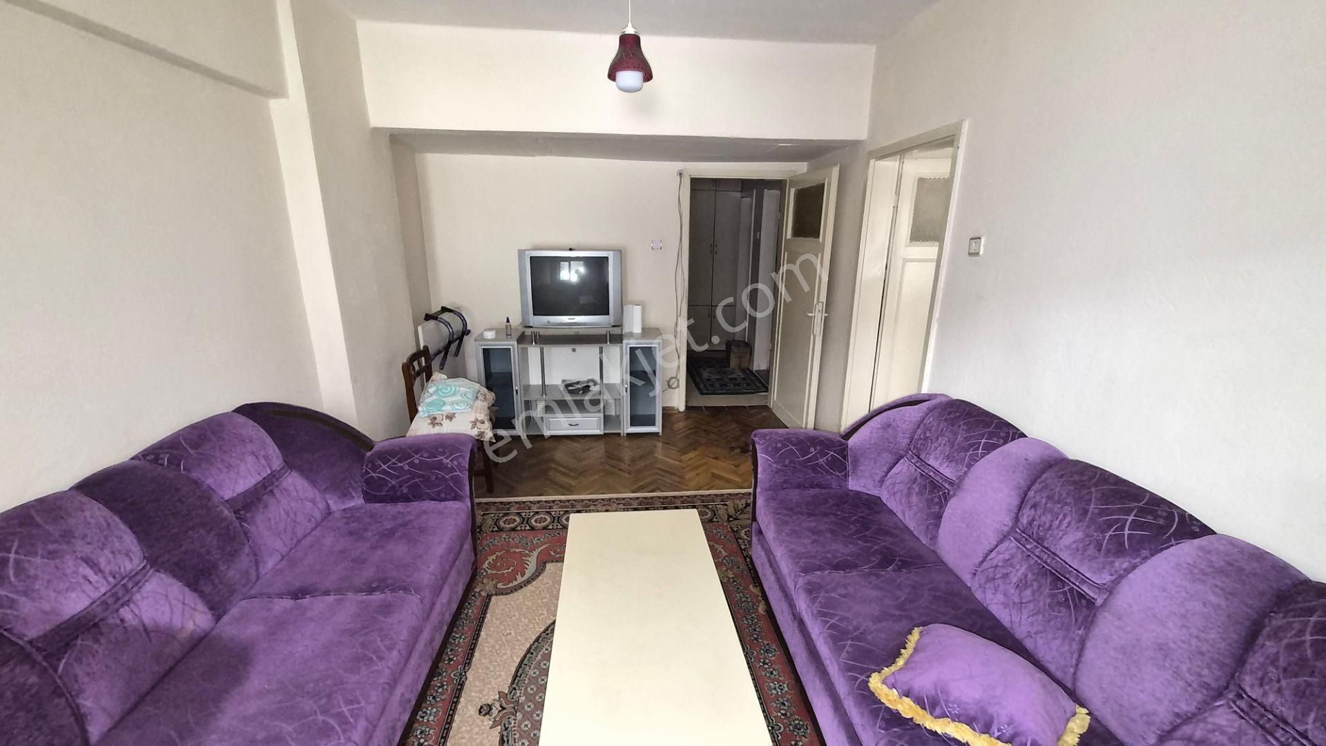 Kent Emlaktan Abidinpaşada 3+1 Kot-1 De Eşyalı Balkonlu Kiralık Daire - Görsel 2