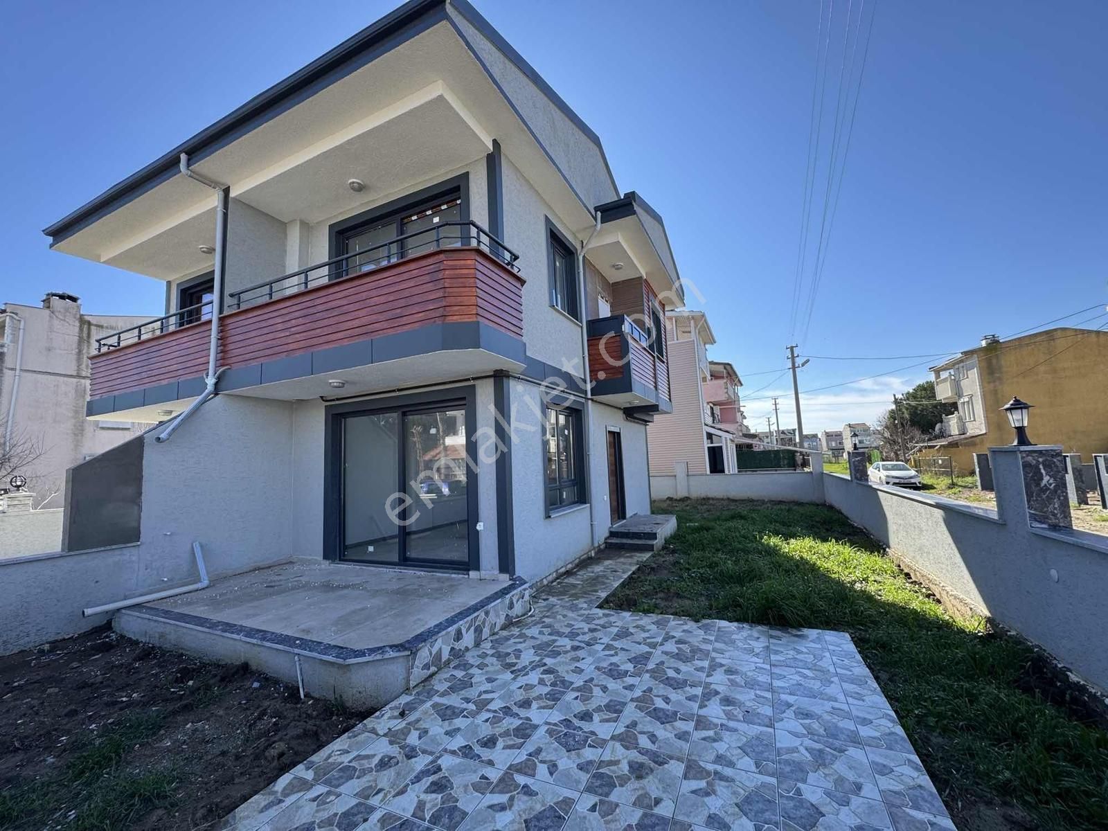 #mega Yapı# Kapalı Mutfak Köşebaşı Arsa İçinde İskanlı Villa - Görsel 19