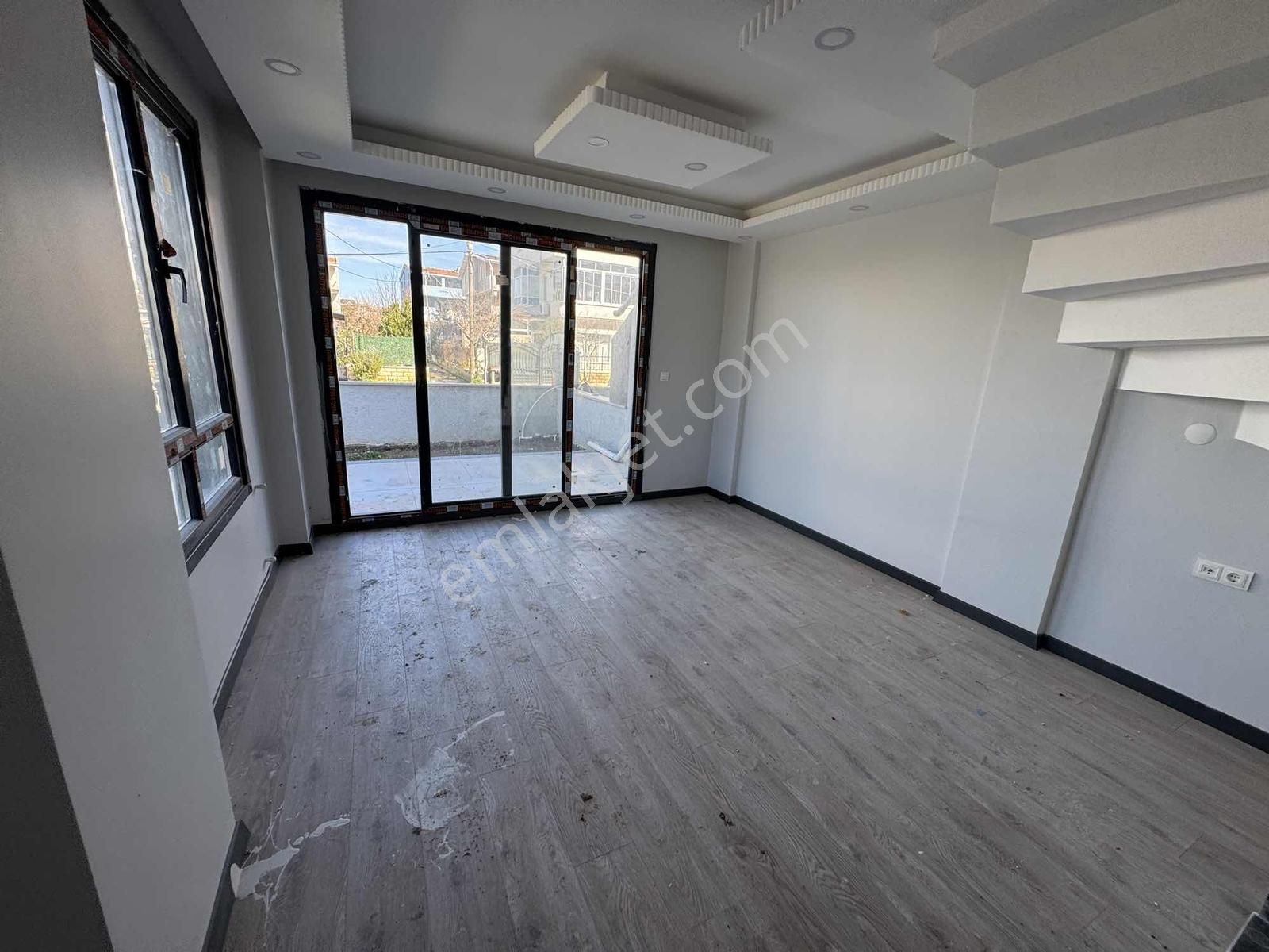 #mega Yapı# Kapalı Mutfak Köşebaşı Arsa İçinde İskanlı Villa - Görsel 25