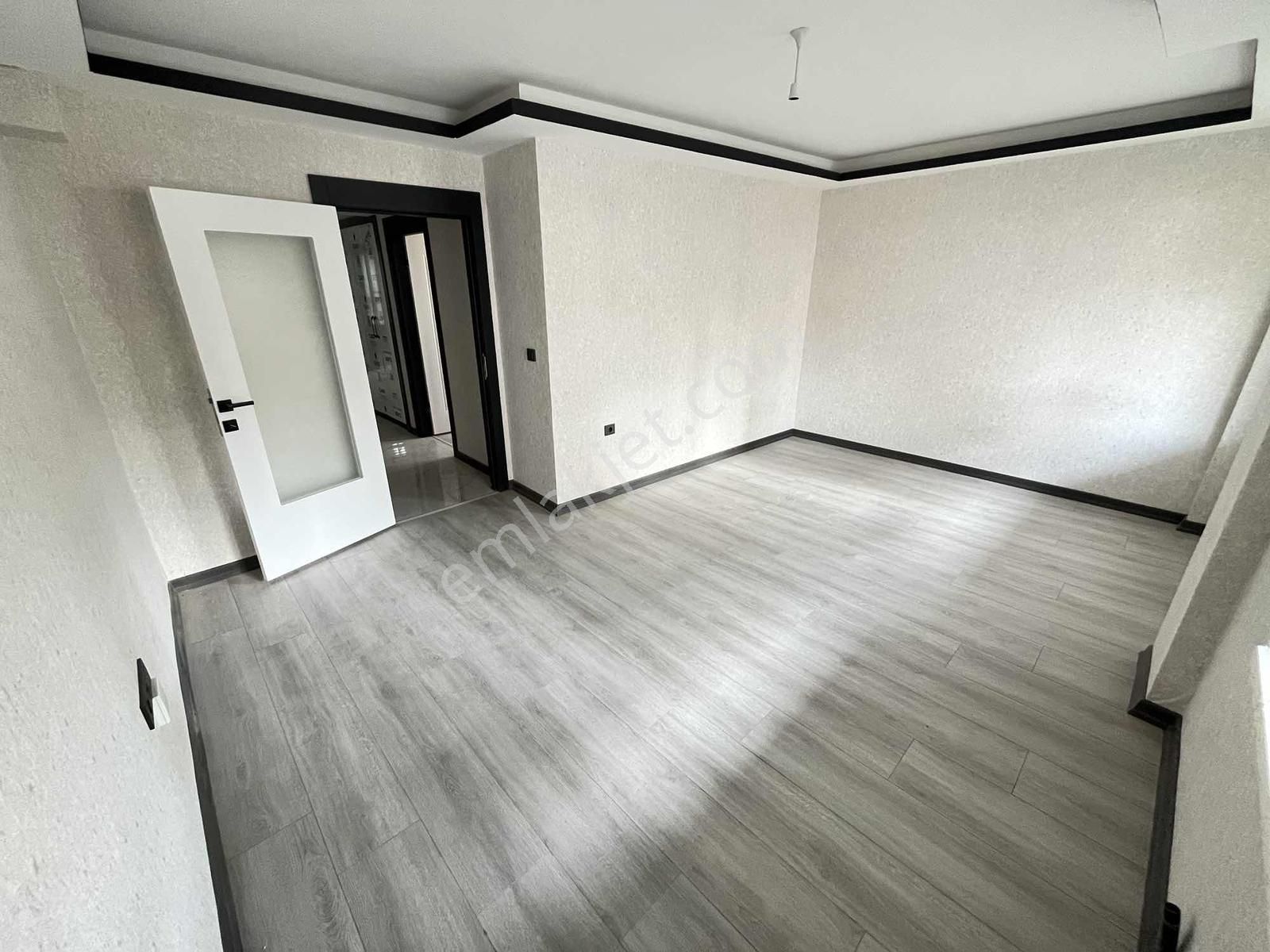 Ultra Lüks 1.sınıf Full Yapılı Oturuma Hazır 2+1 90m2 Daire !!