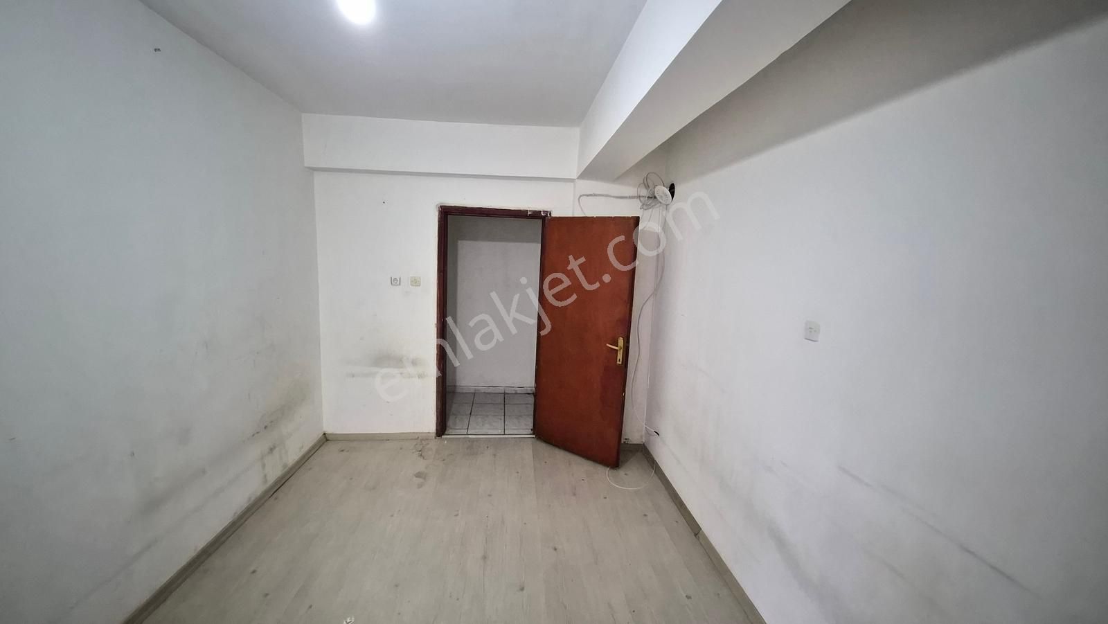 Kent Emlak'tan Tuzluçayırda Giriş Katta 1+1 Bağımsız Salon Kiralık Daire - Görsel 2