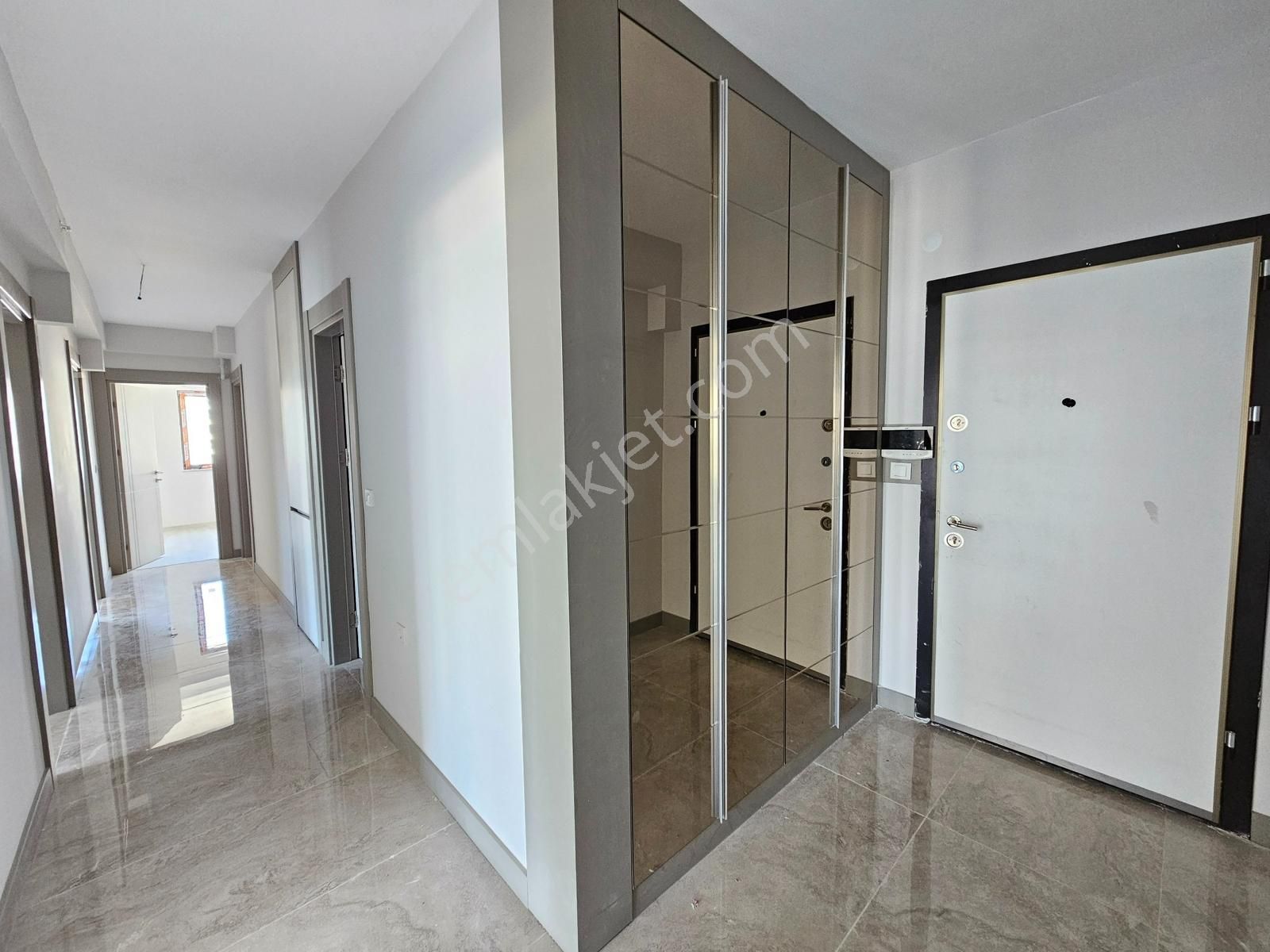 Göksu Parkı Yanı | İstanbul Yolu Cephe | 120 M² Net Lüks 3+1 - Görsel 13