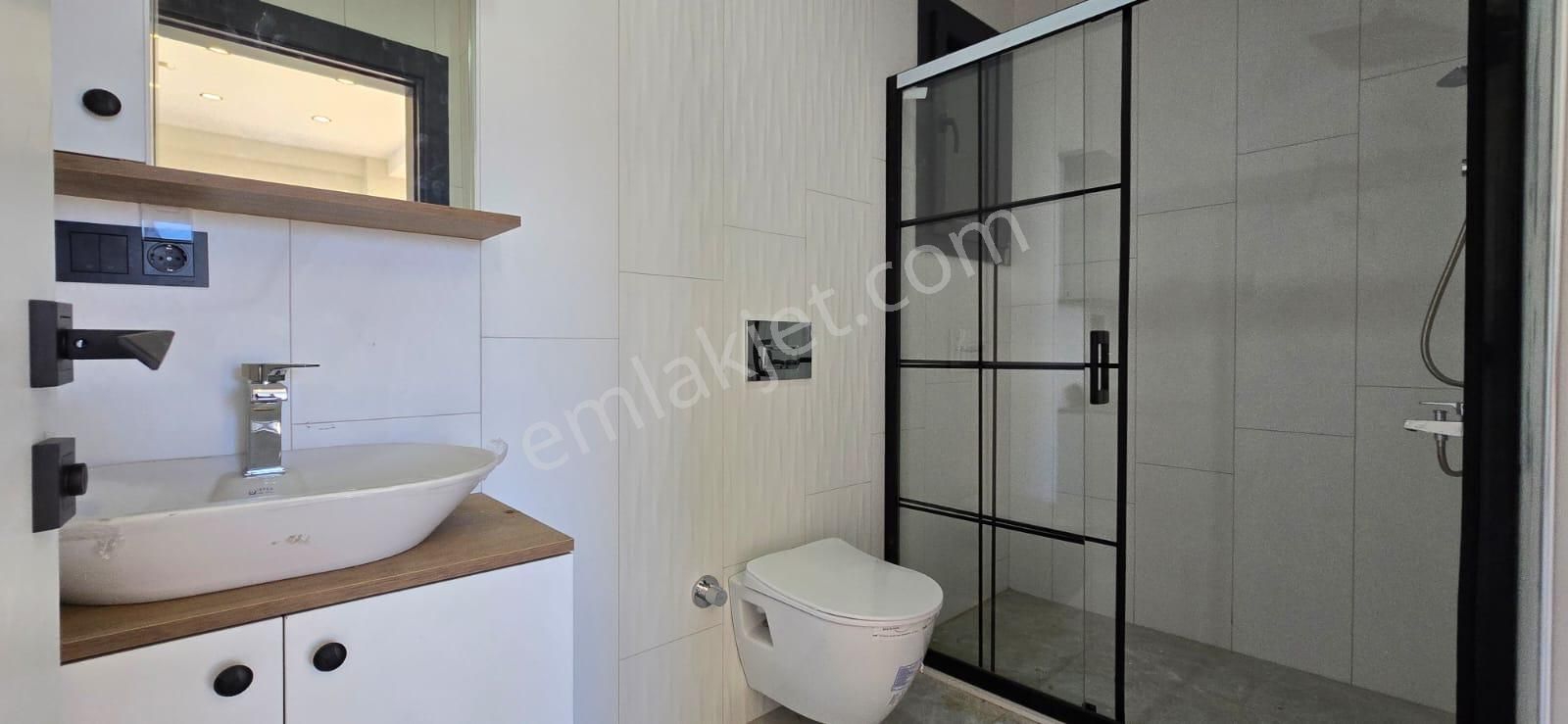 Kuşadası Davutlarda Sıfır Tek Müstakil Havuzlu Sitede 3+1 - Görsel 25