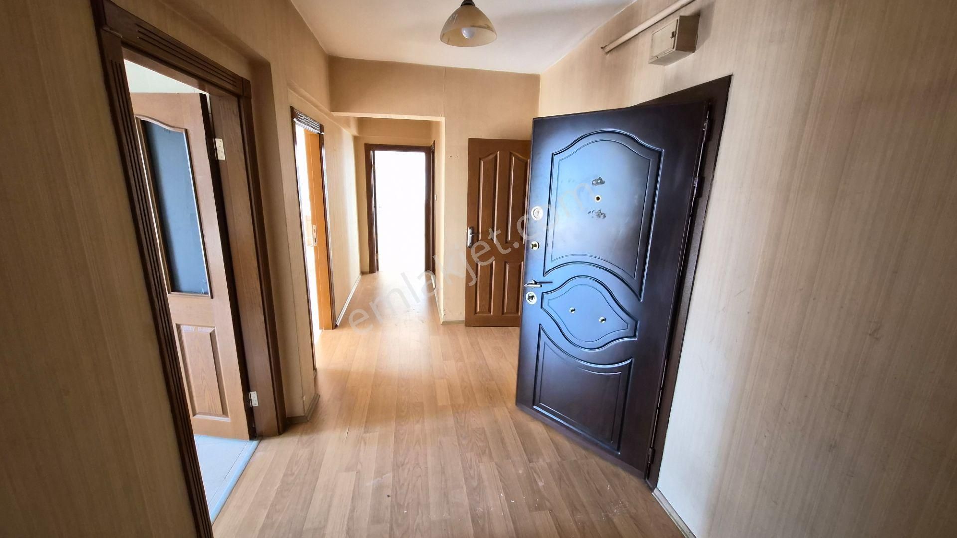 Kent Emlaktan Tuzluçayırda Cadde Üzerinde 1. Katta 3+1 Satılık Daire - Görsel 4