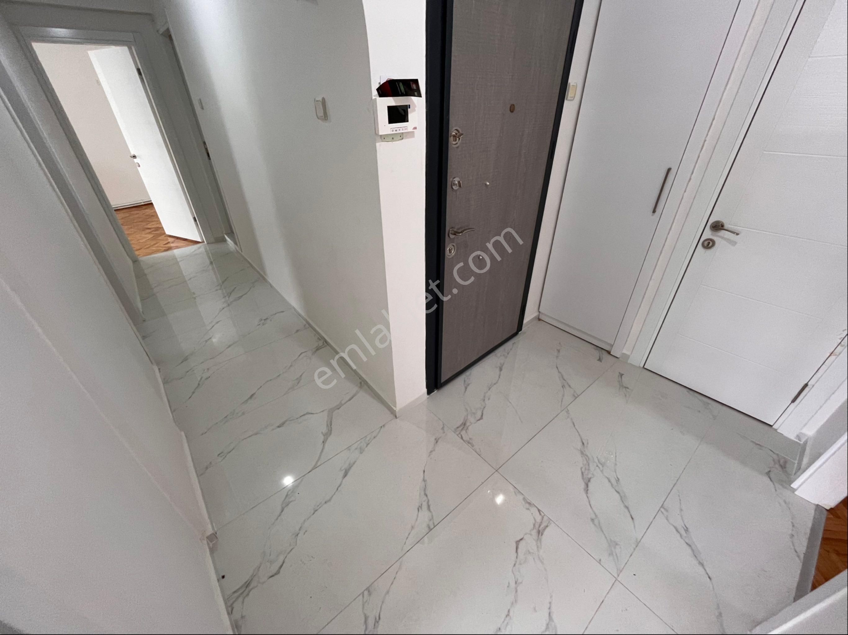 Araphasan Mah Caddenin Dibinde 3+1 110m2 Arakat Köşe Daire - Görsel 20