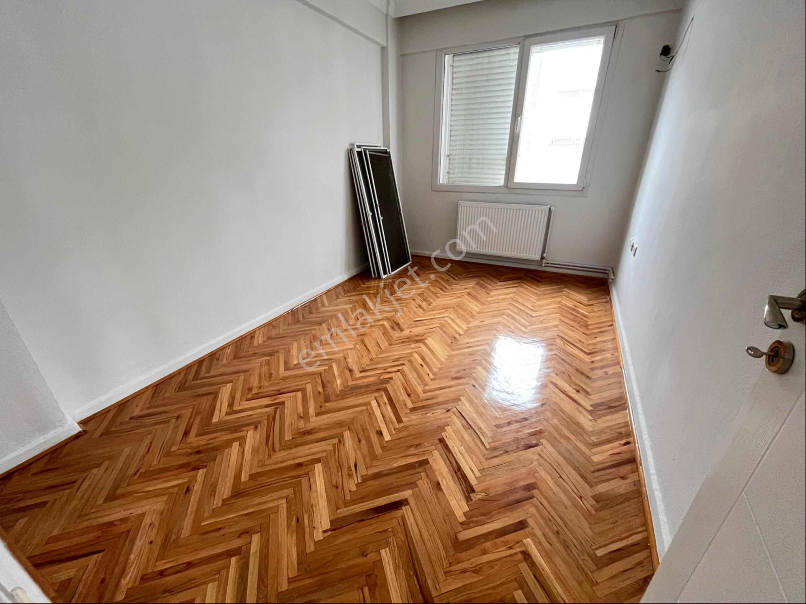 Araphasan Mah Caddenin Dibinde 3+1 110m2 Arakat Köşe Daire - Görsel 7