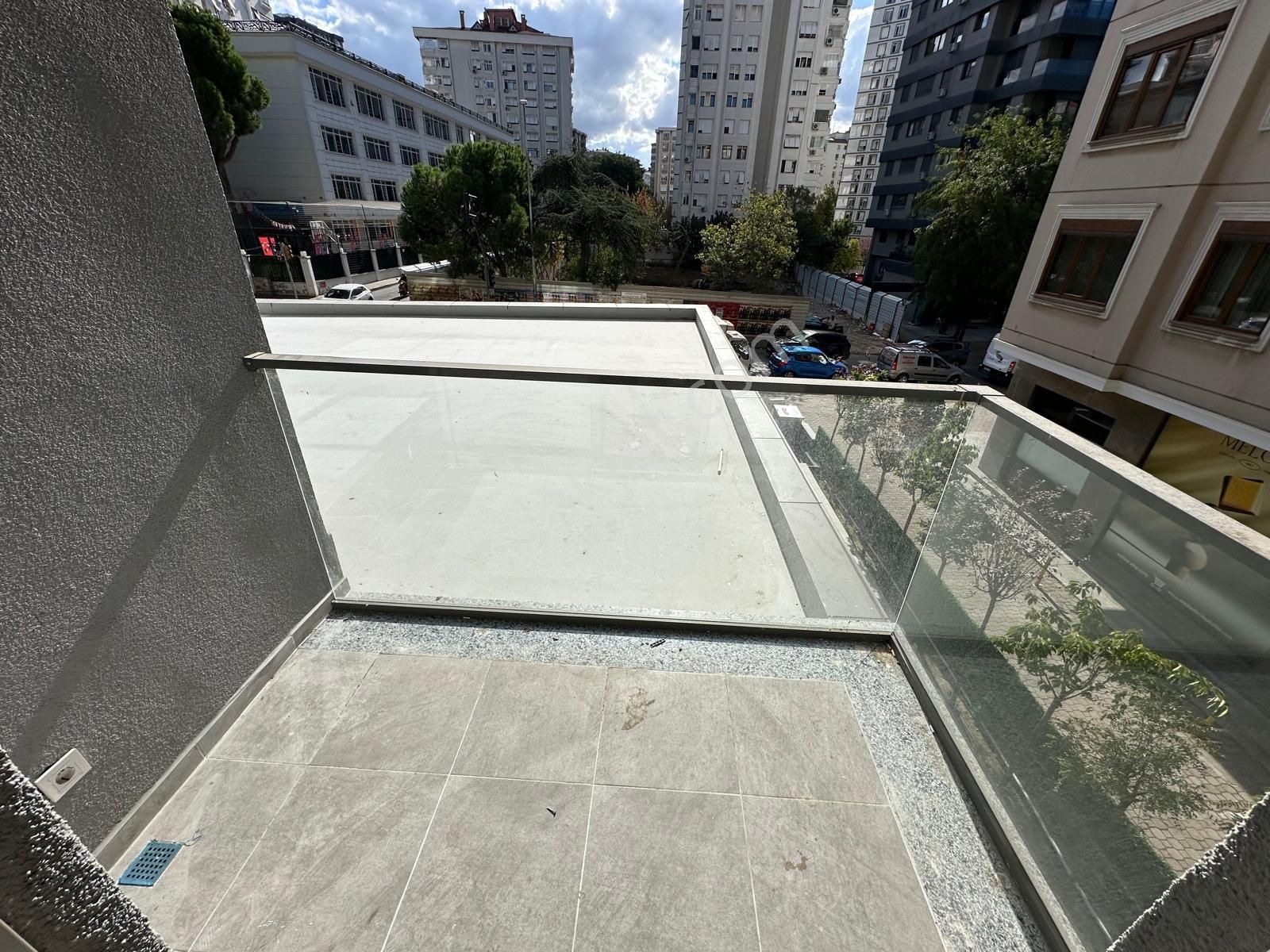 Ethem Efendi Caddesi Üzerinde 96m Net - Görsel 6