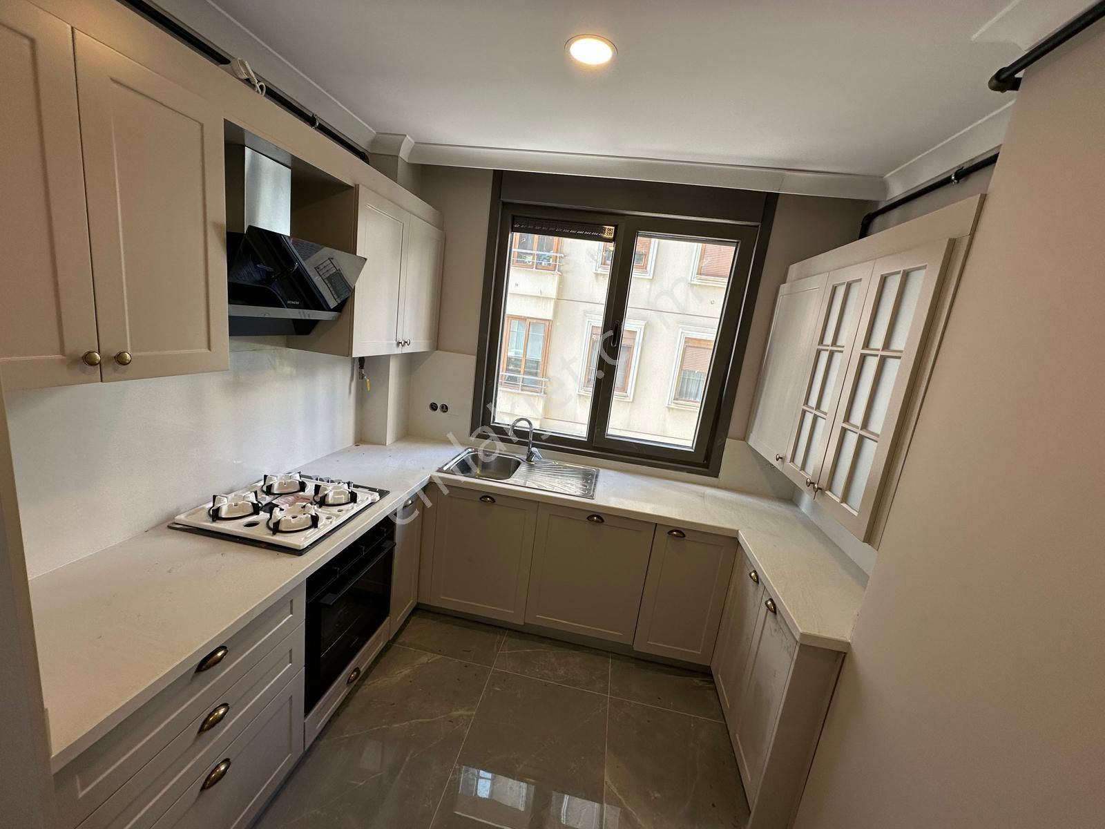 Ethem Efendi Caddesi Üzerinde 96m Net - Görsel 13