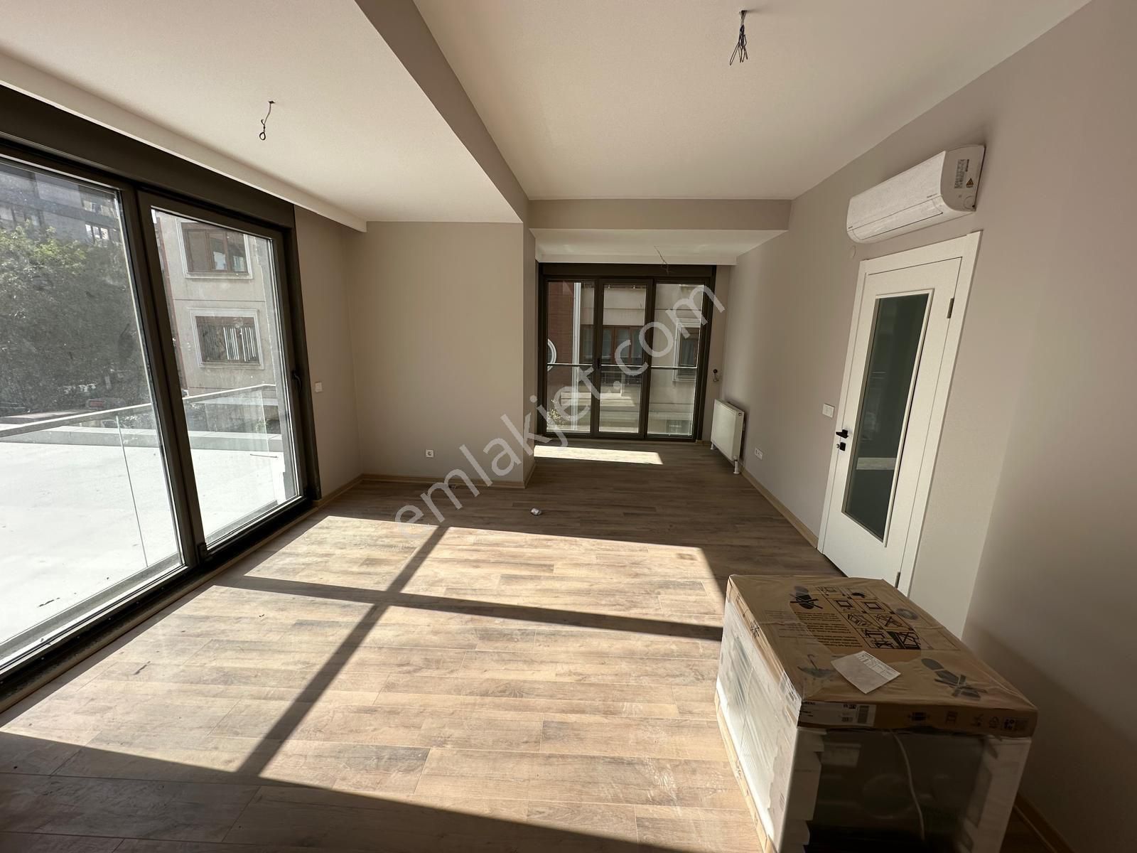 Ethem Efendi Caddesi Üzerinde 96m Net - Görsel 3