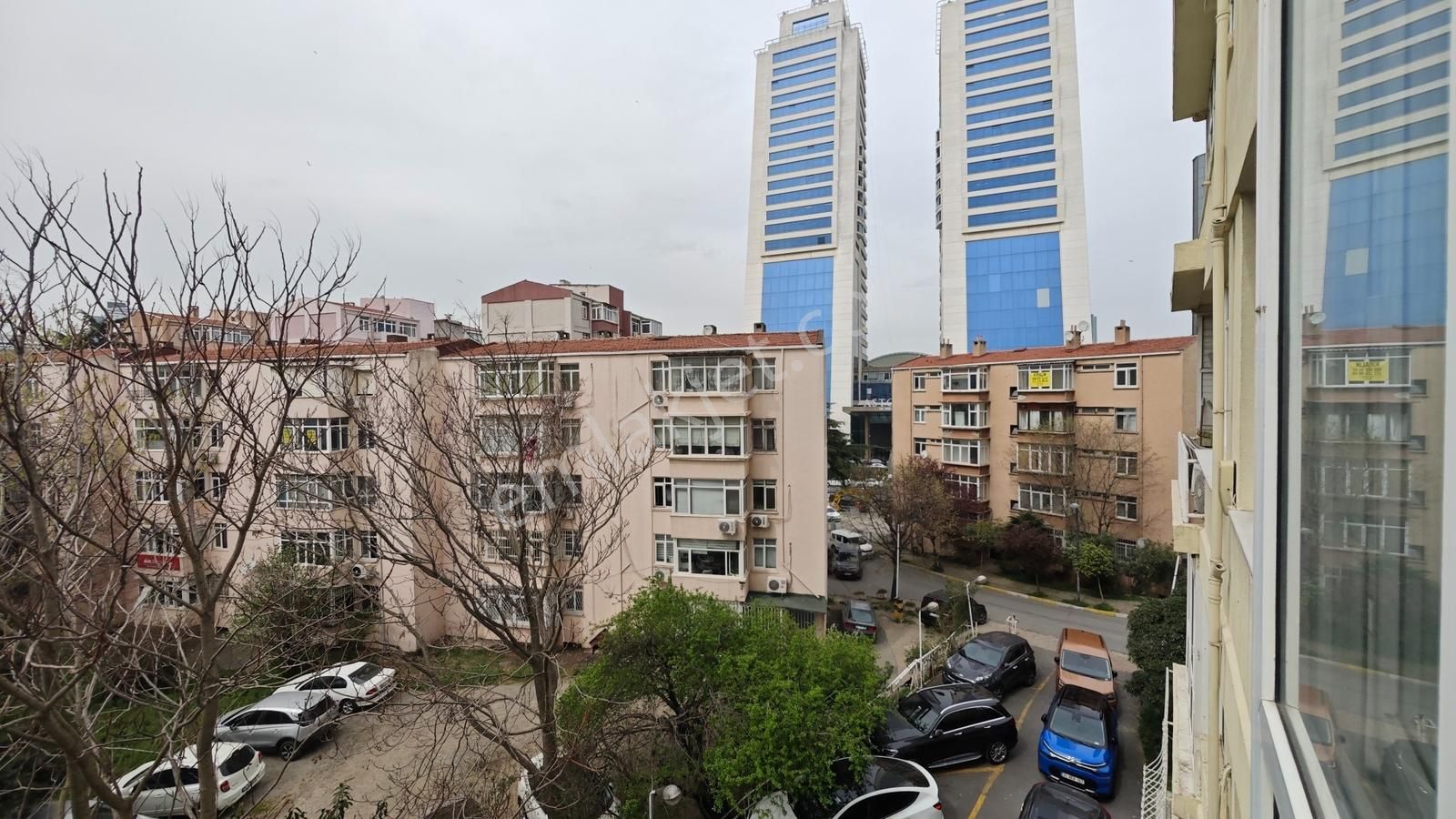 Şişli Esentepe Subay Evlerinde Çevre Yolu Cepheli Köşe Ofis - Görsel 15