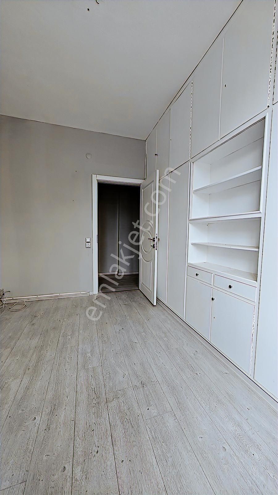 Şişli Esentepe Subay Evlerinde Çevre Yolu Cepheli Köşe Ofis - Görsel 26