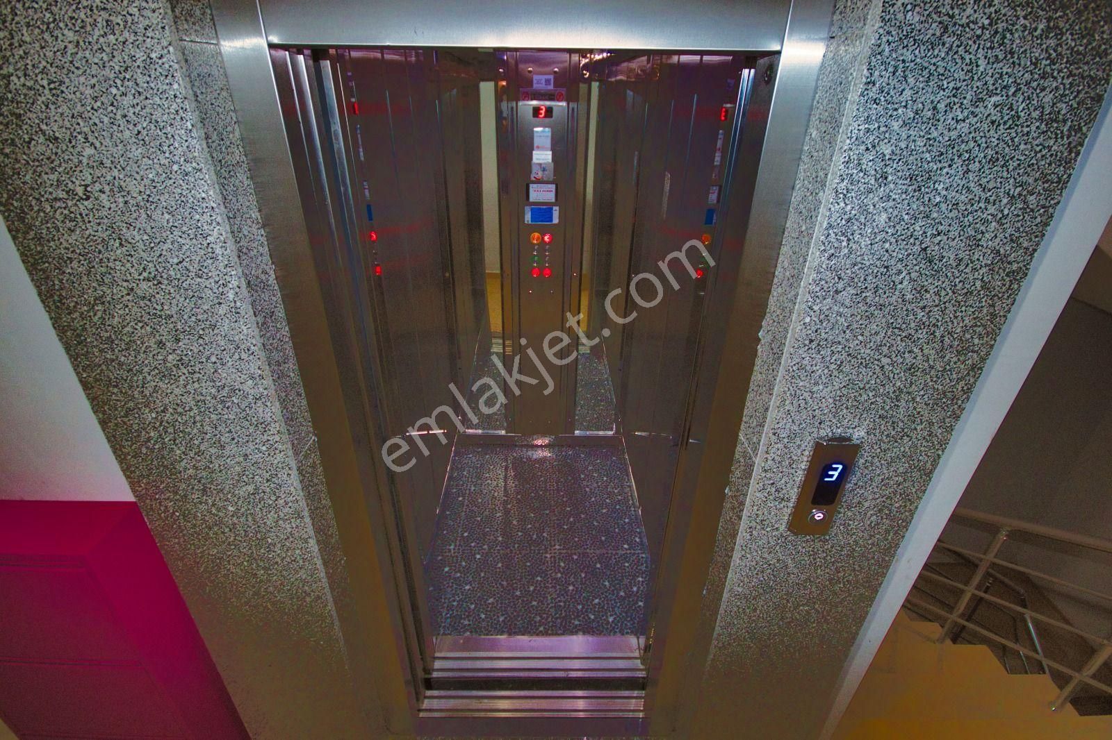 ꧁ay Emlaktan꧂akçay'da Full Kredili Muhteşem Konumlu Asansörlü Denize Yakın Satılık 2+1 Daire - Görsel 25