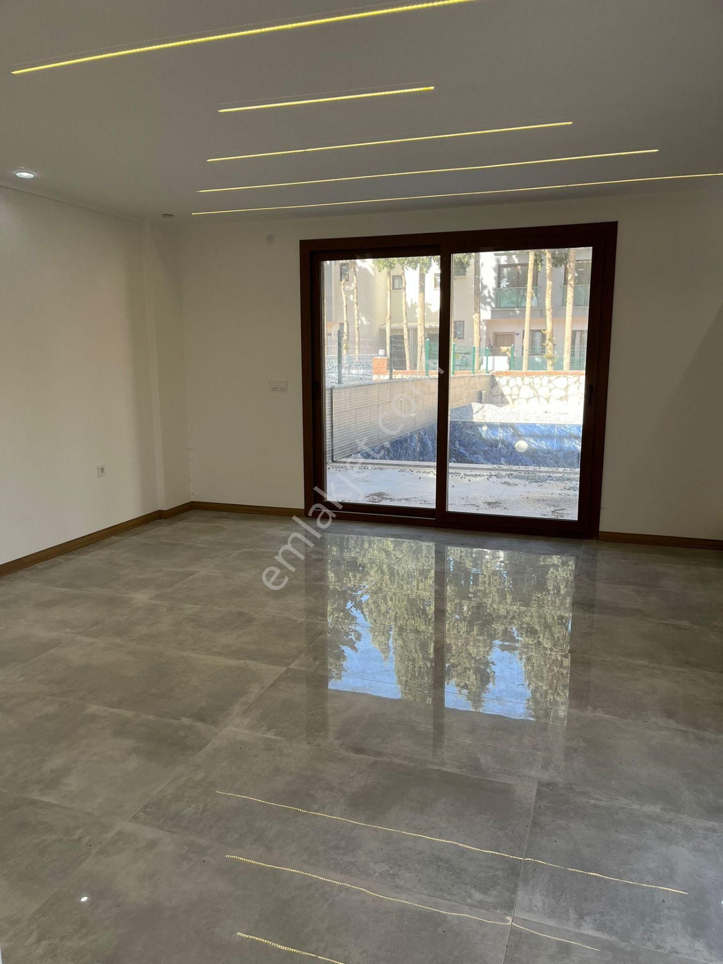 Didim Hisar Mah. 250 M2 Üzerinde Havuzlu Ve Bahçeli 3+1 Ayrı Mutfaklı Villamız Satılık - Görsel 12