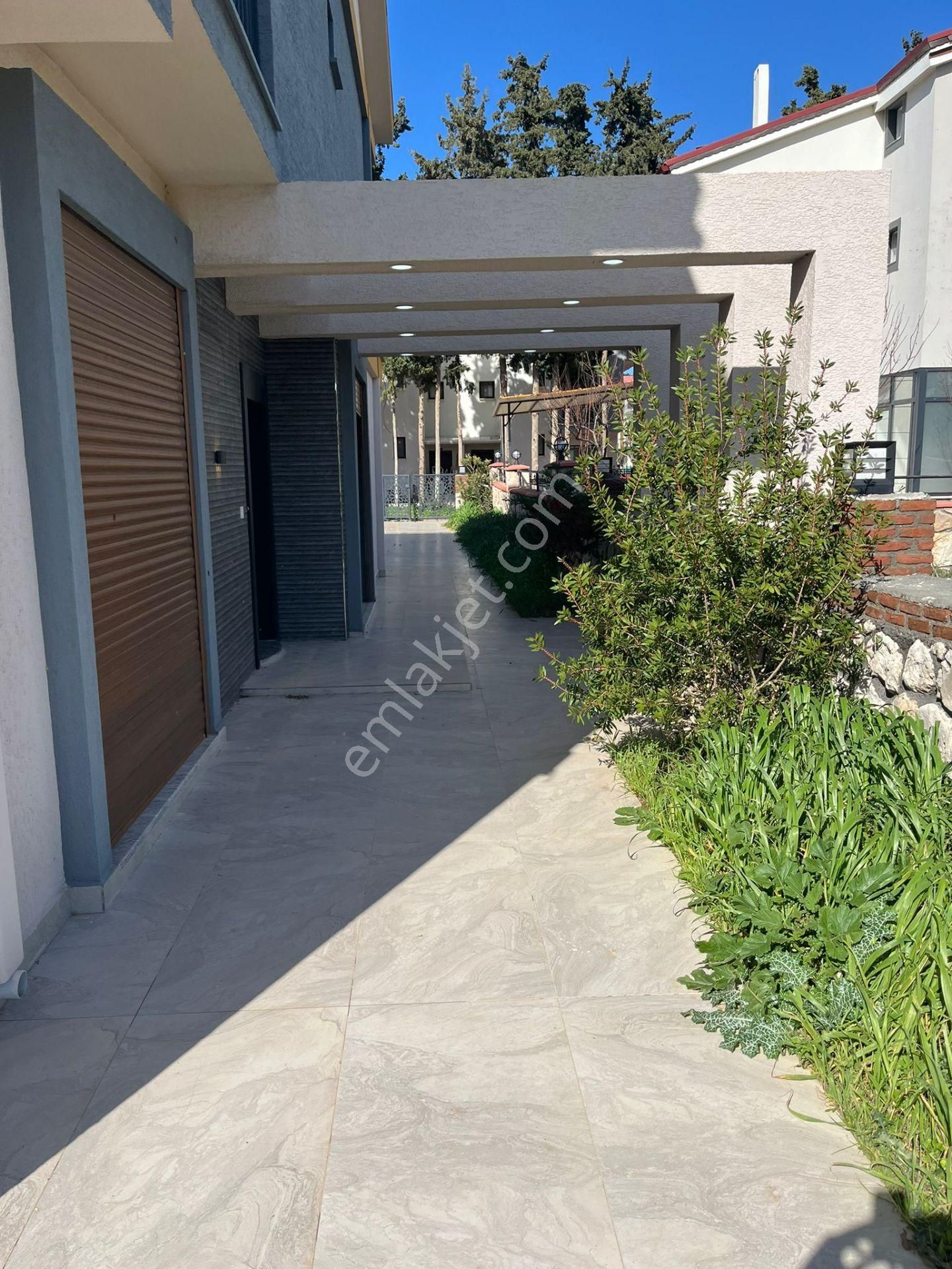 Didim Hisar Mah. 250 M2 Üzerinde Havuzlu Ve Bahçeli 3+1 Ayrı Mutfaklı Villamız Satılık - Görsel 4