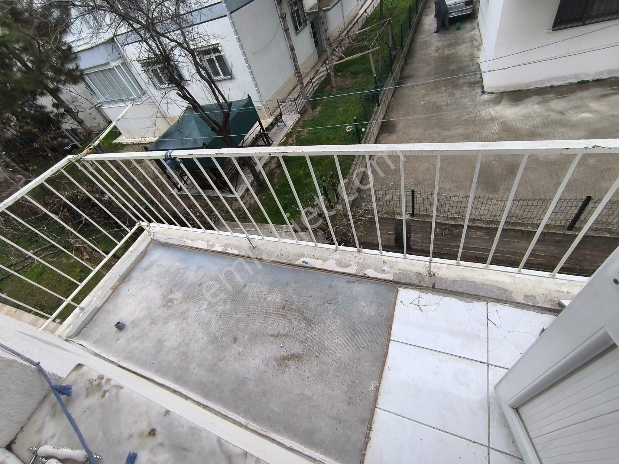 Ankara Sincan Pınarbaşı Mh'de 3+1 Ara Katta Yapılı Fırsat Daire - Görsel 31