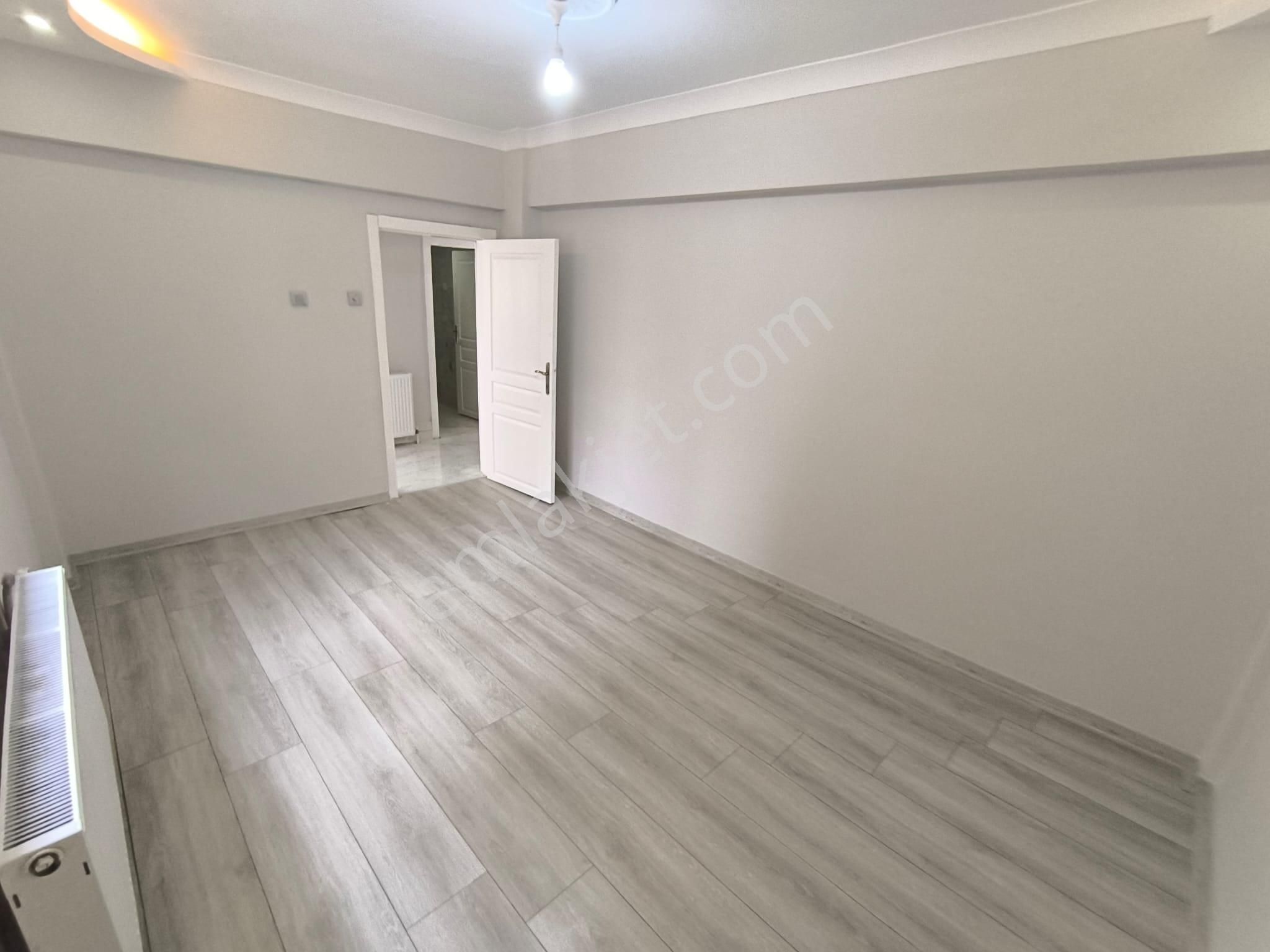 Ankara Sincan Pınarbaşı Mh'de 3+1 Ara Katta Yapılı Fırsat Daire - Görsel 12