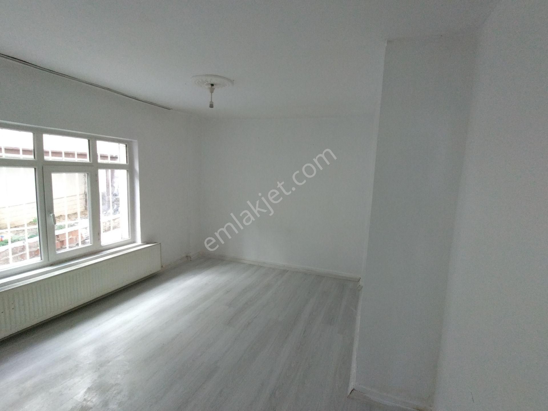 Kent Emlaktan Abidinpaşada 3+1 Kot-2 De Balkonlu Kiralık Daire - Görsel 16