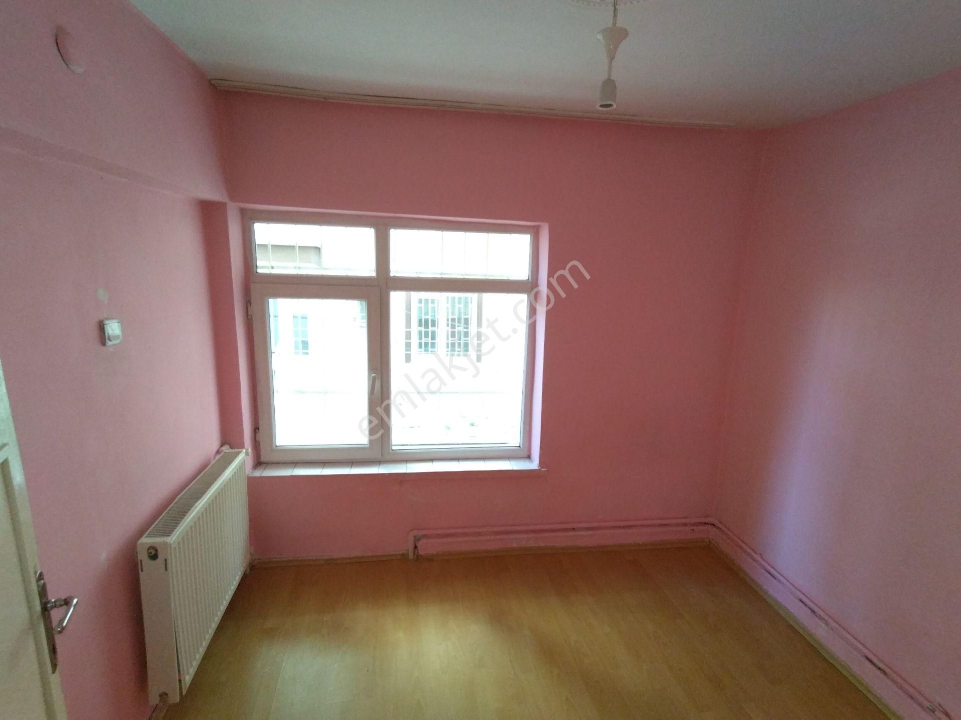 Kent Emlaktan Abidinpaşada 3+1 Kot-2 De Balkonlu Kiralık Daire - Görsel 19