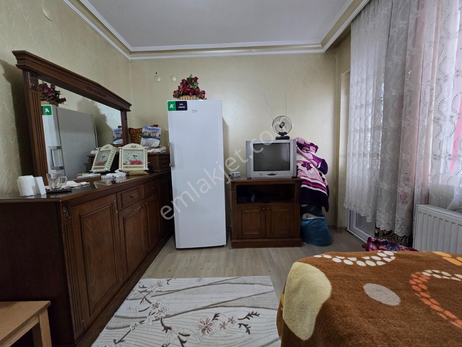 Alsancak Mah Satılık 3+1 Geniş Çift Banyolu Arakat Daire - Görsel 2