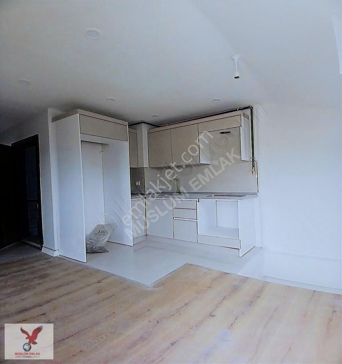 Avcılar Merkez'de Sıfır 3+2 Dubleks Daire - Görsel 11