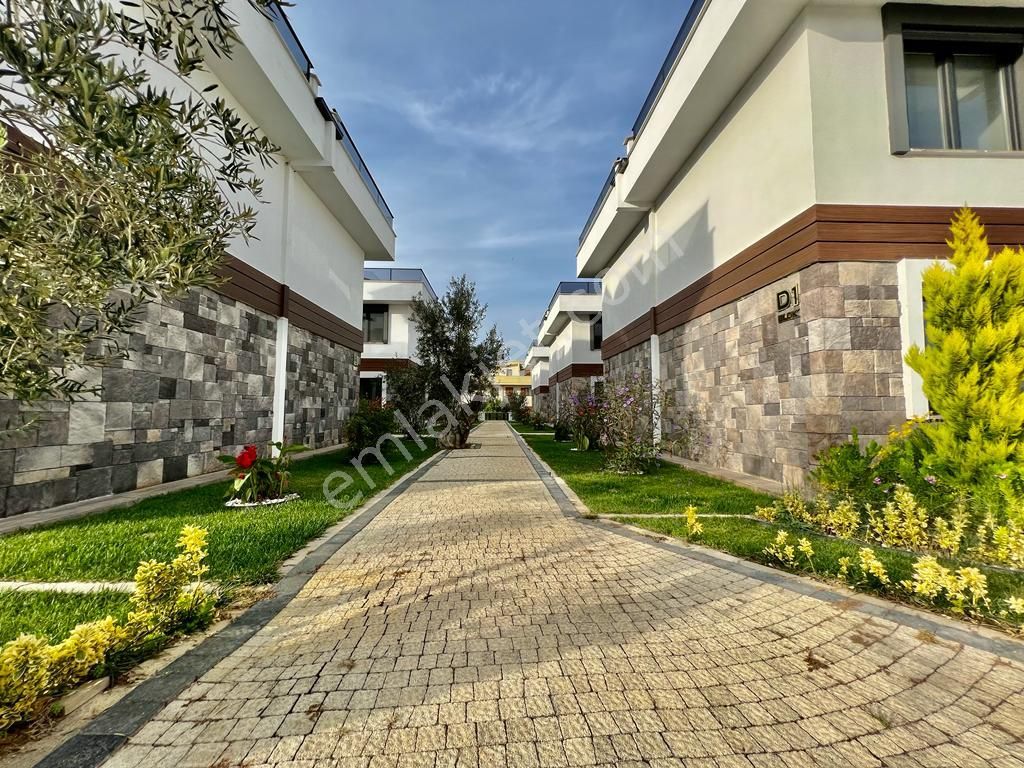 ✨akçay Ay Emlak'tan✨pelitköy'de Denize Sıfır Butik Sitede Yüzme Havuzlu Satılık 1+1 Lüks Daire - Görsel 26