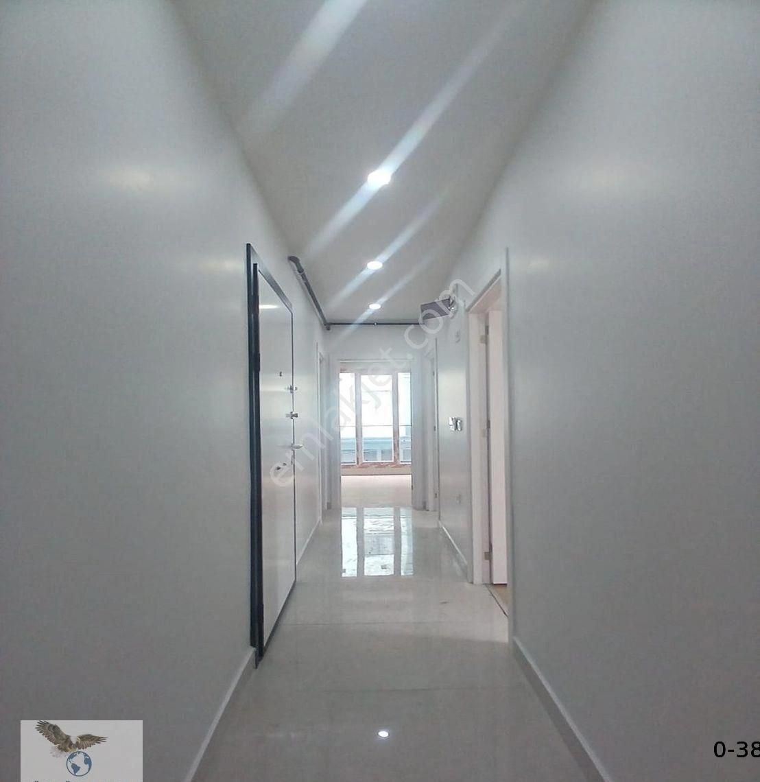 Cihangirde Ebeveyn Banyolu Ön Cephe 2+1 Ara Kat Satılık Daire - Görsel 6