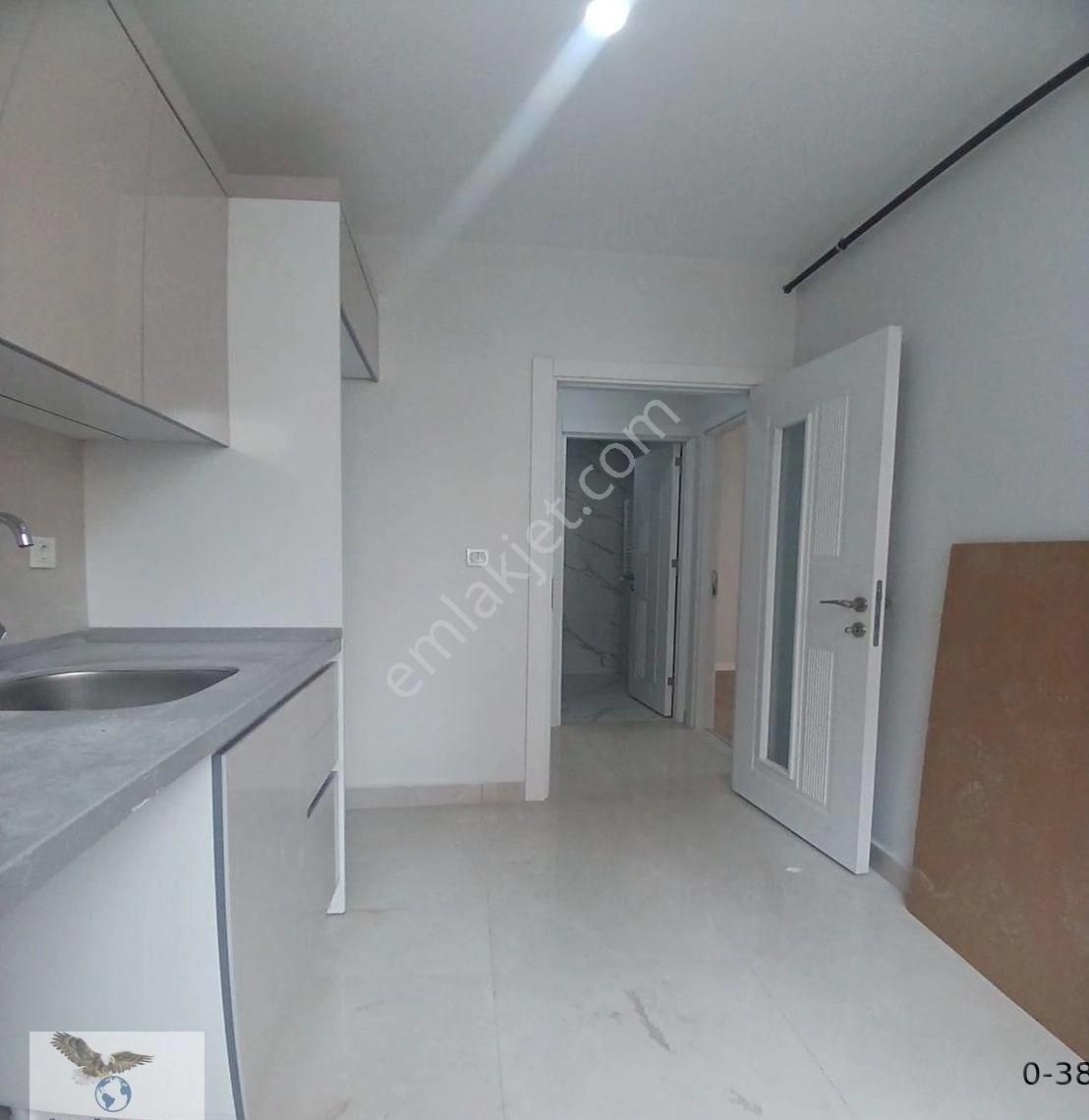 Cihangirde Ebeveyn Banyolu Ön Cephe 2+1 Ara Kat Satılık Daire - Görsel 2