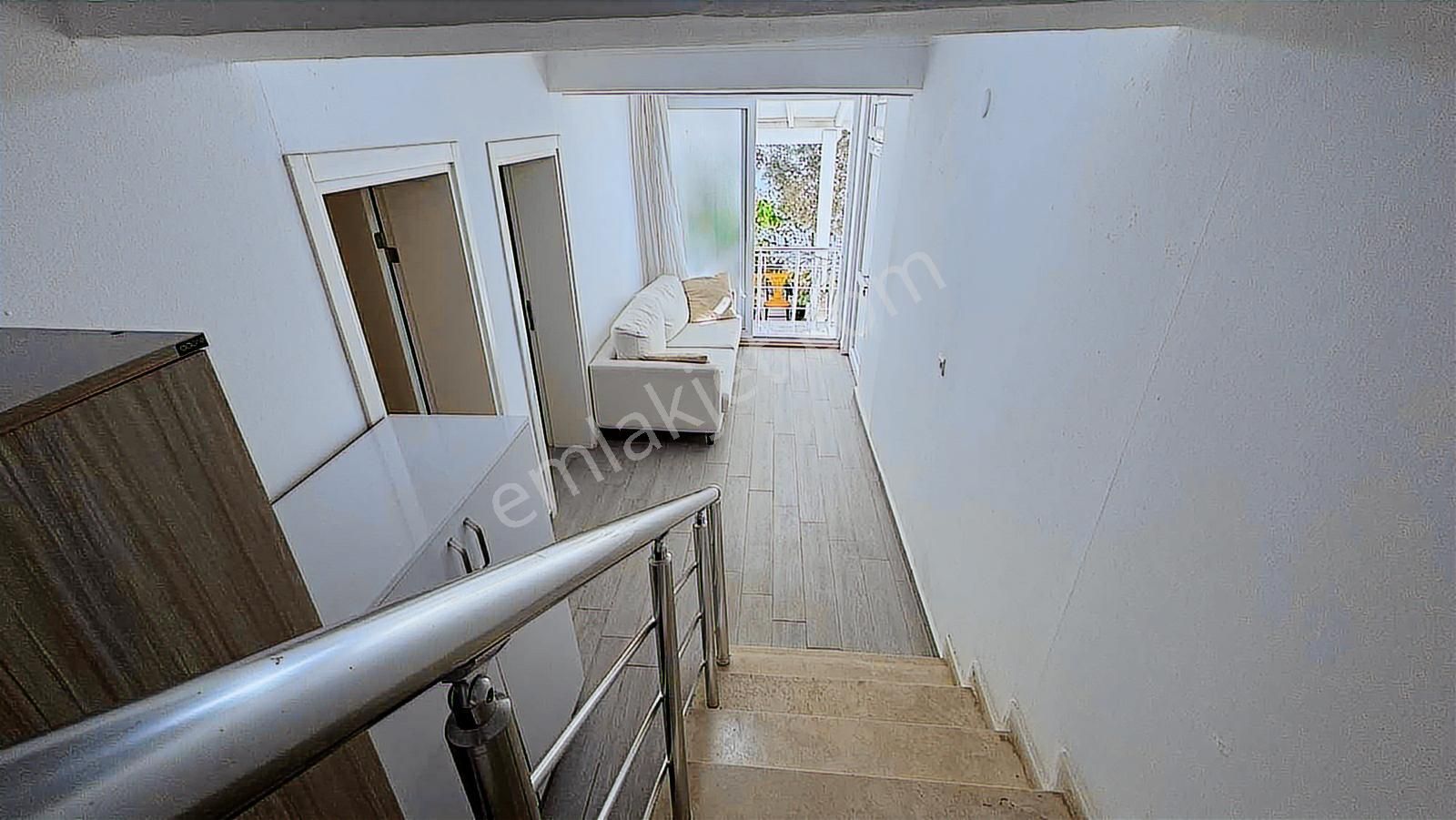 Bodrum Bağla Bankev Sitesin`de Deniz Manzaralı Bahçeli 3+1 Daire - Görsel 17