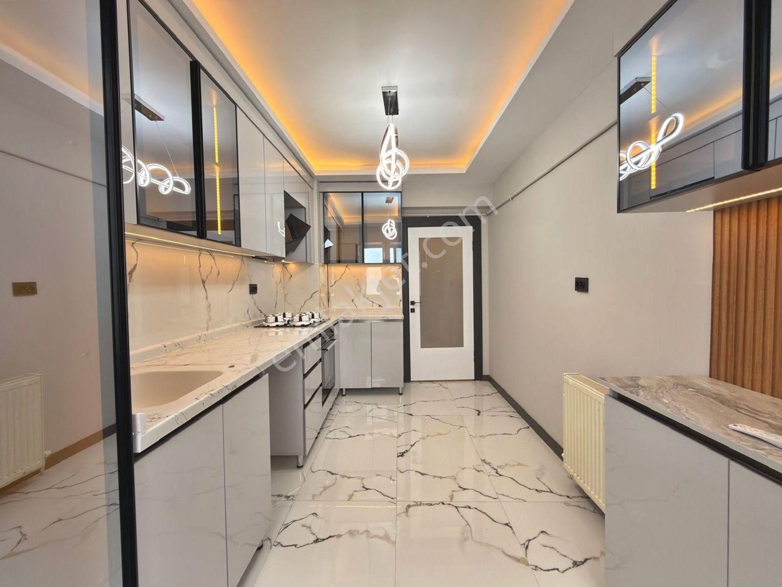 Çamlıtepe'de Baştan Sona Yenilenmiş Kızılay Yürüme Mesafesinde - Görsel 3